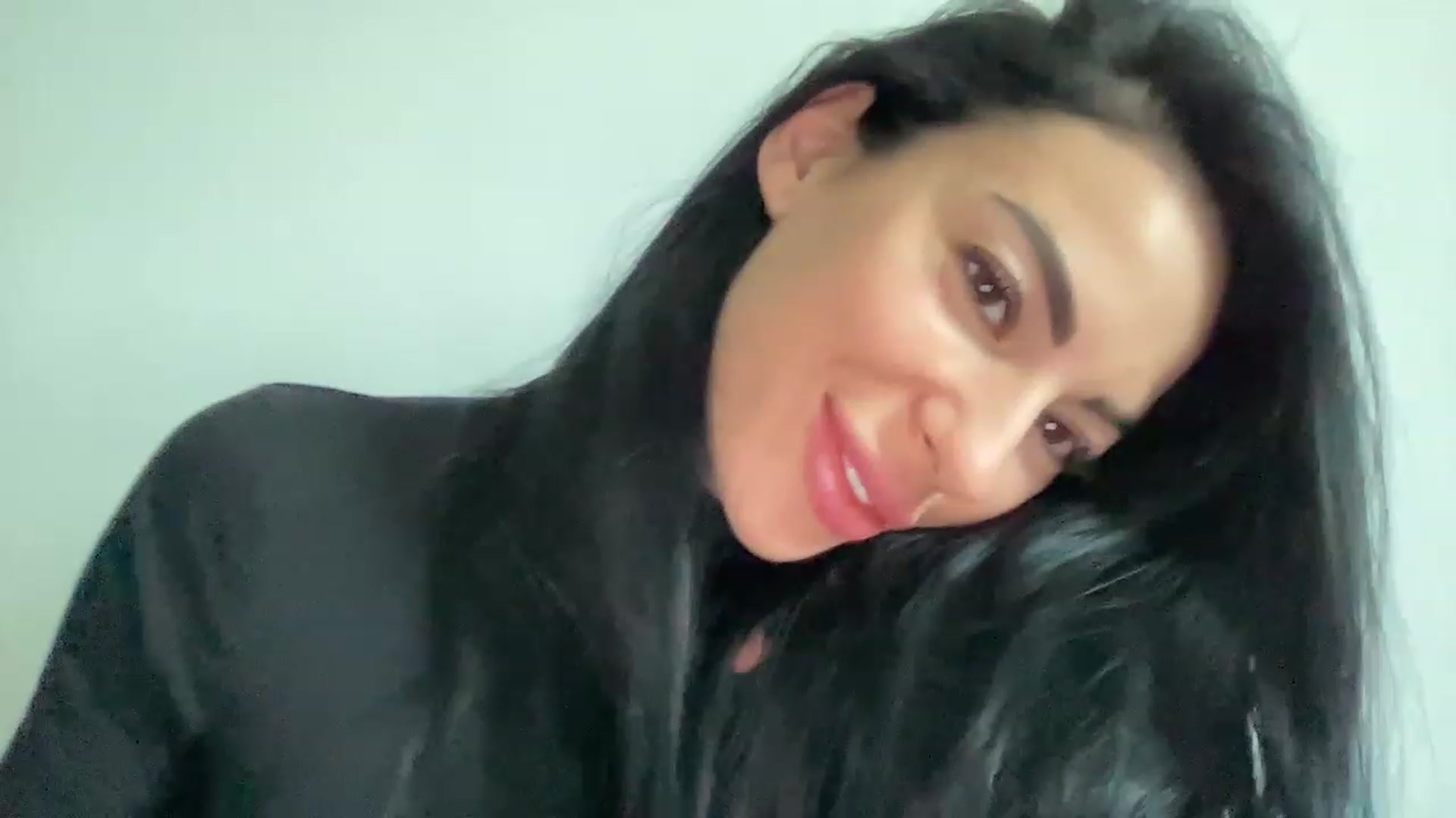 Gallery image thumbnail from Sexylicious21's myfreecams stream on, 01/06/2023, 08:23 image 6 of 20