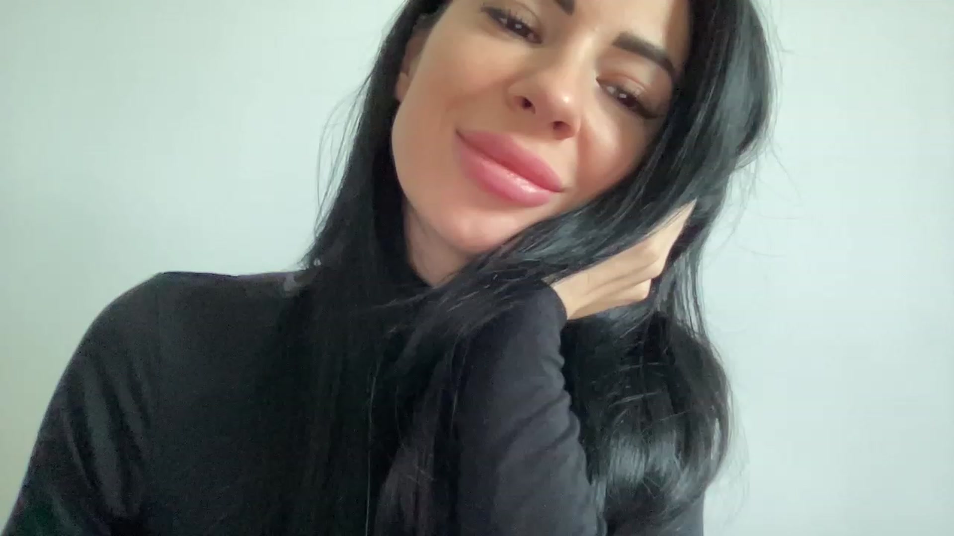 Gallery image thumbnail from Sexylicious21's myfreecams stream on, 01/06/2023, 08:23 image 4 of 20