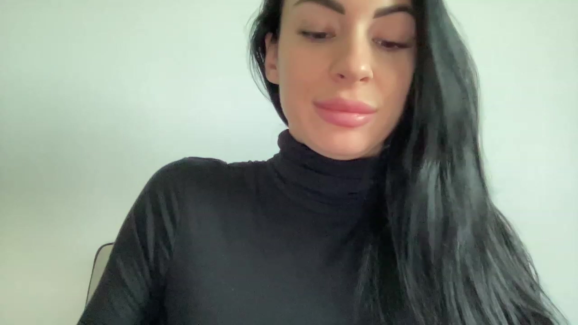 Gallery image thumbnail from Sexylicious21's myfreecams stream on, 01/06/2023, 08:23 image 10 of 20