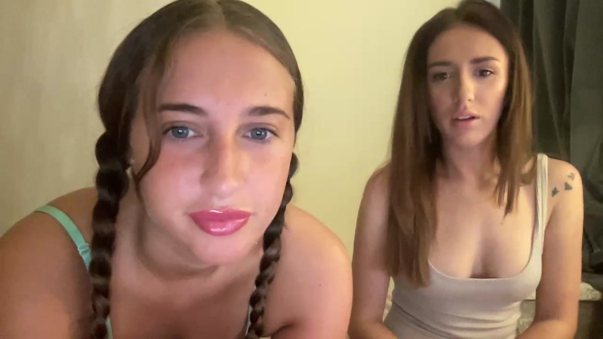 Gallery image thumbnail from Sexyliv24's myfreecams stream on, 07/17/2023, 14:41 image 3 of 20
