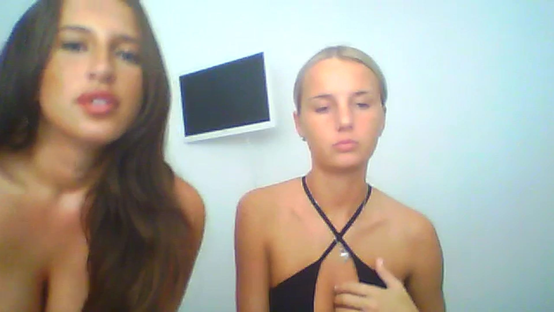 Gallery image thumbnail from Sexylucy7's myfreecams stream on, 08/22/2023, 16:58 image 3 of 20
