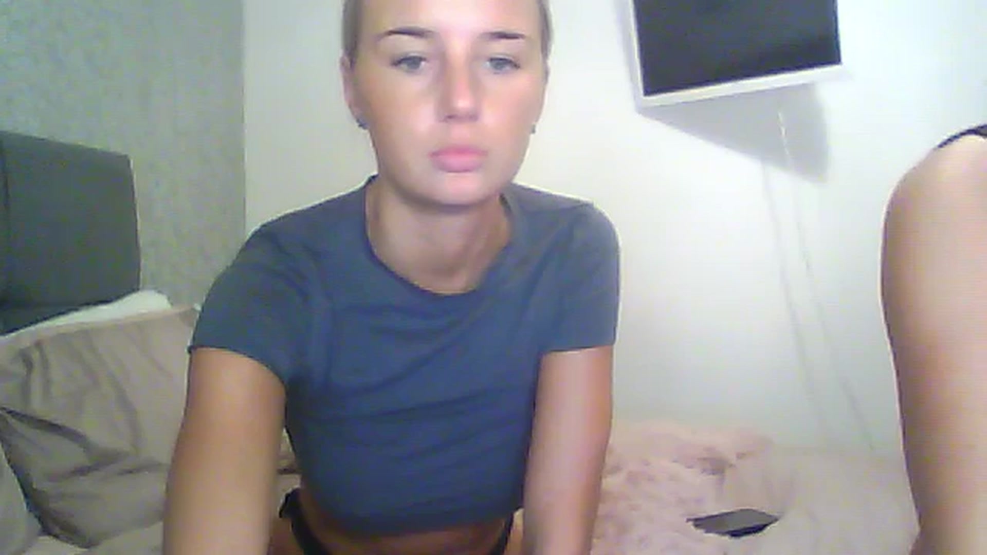 Gallery image thumbnail from Sexylucy7's myfreecams stream on, 11/01/2023, 18:18 image 15 of 20