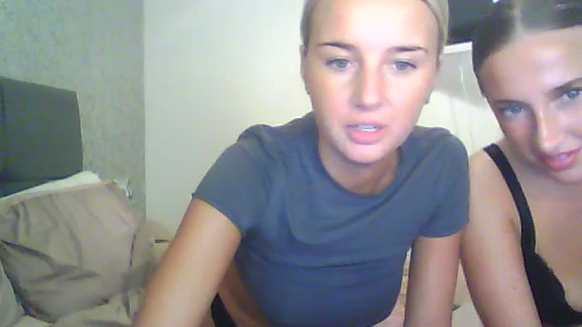 Gallery image thumbnail from Sexylucy7's myfreecams stream on, 11/01/2023, 18:18 image 18 of 20