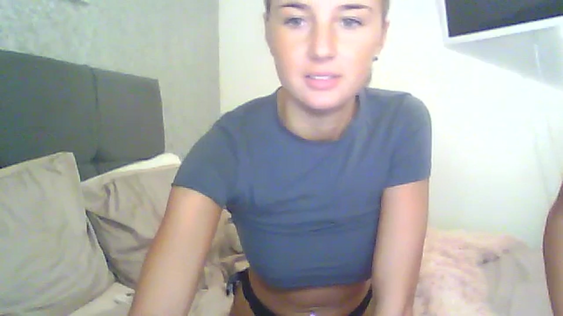Gallery image thumbnail from Sexylucy7's myfreecams stream on, 11/01/2023, 18:18 image 2 of 20