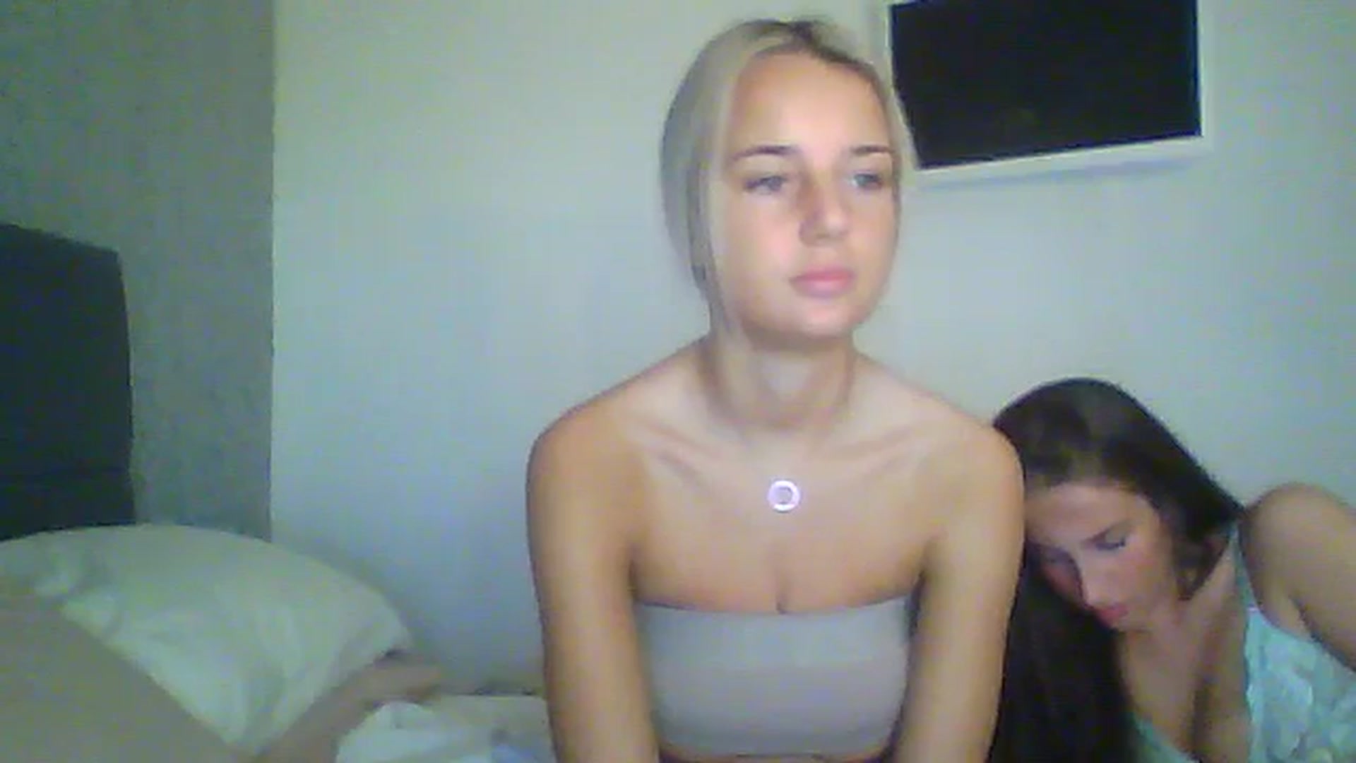 Gallery image thumbnail from Sexylucy7's myfreecams stream on, 12/14/2023, 16:22 image 10 of 20