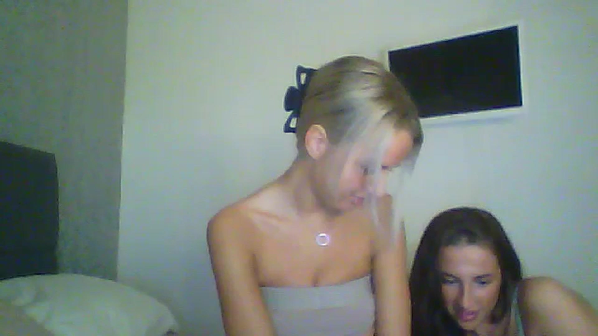 Gallery image thumbnail from Sexylucy7's myfreecams stream on, 12/14/2023, 16:22 image 14 of 20