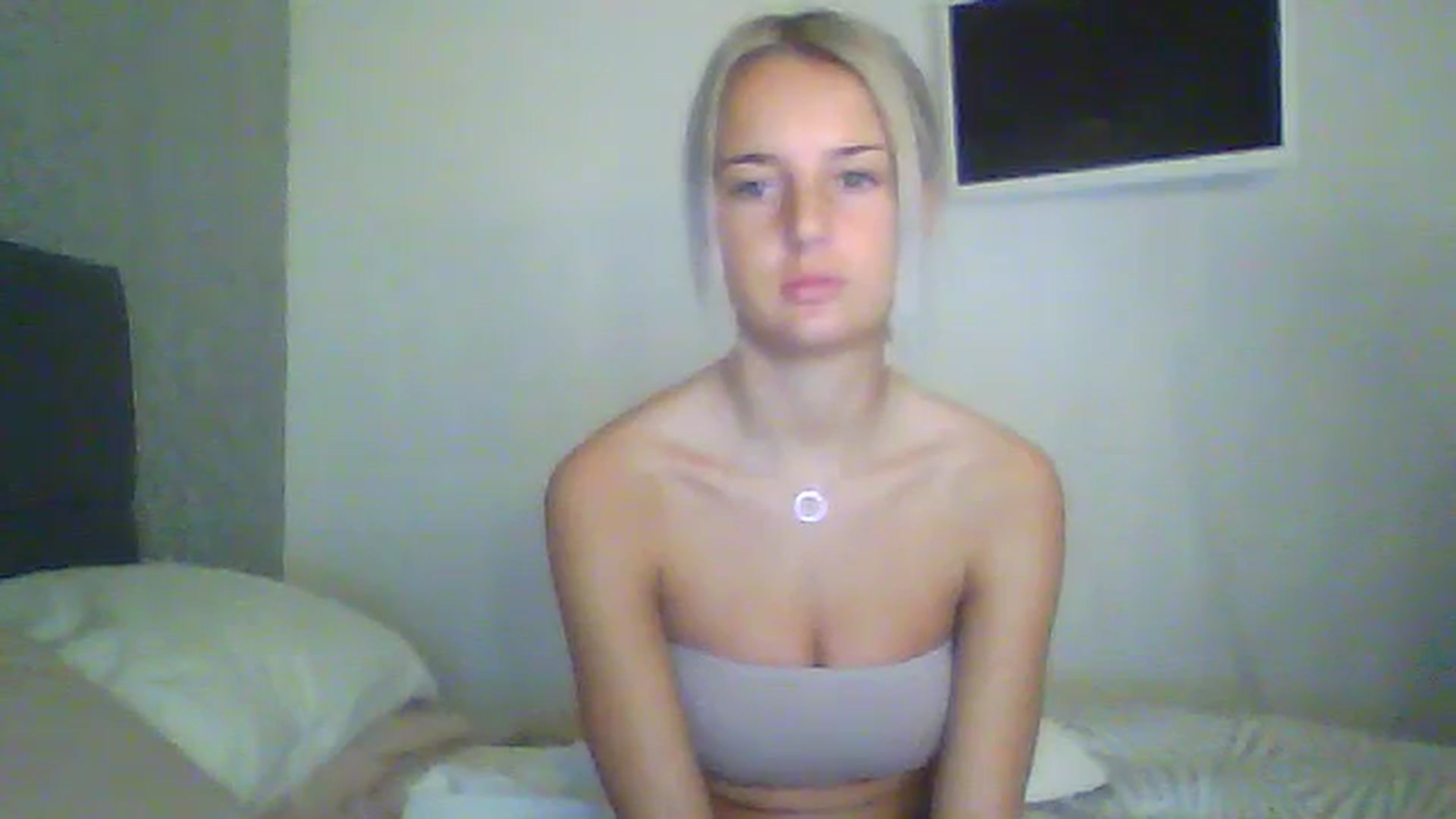 Gallery image thumbnail from Sexylucy7's myfreecams stream on, 12/14/2023, 16:22 image 18 of 20
