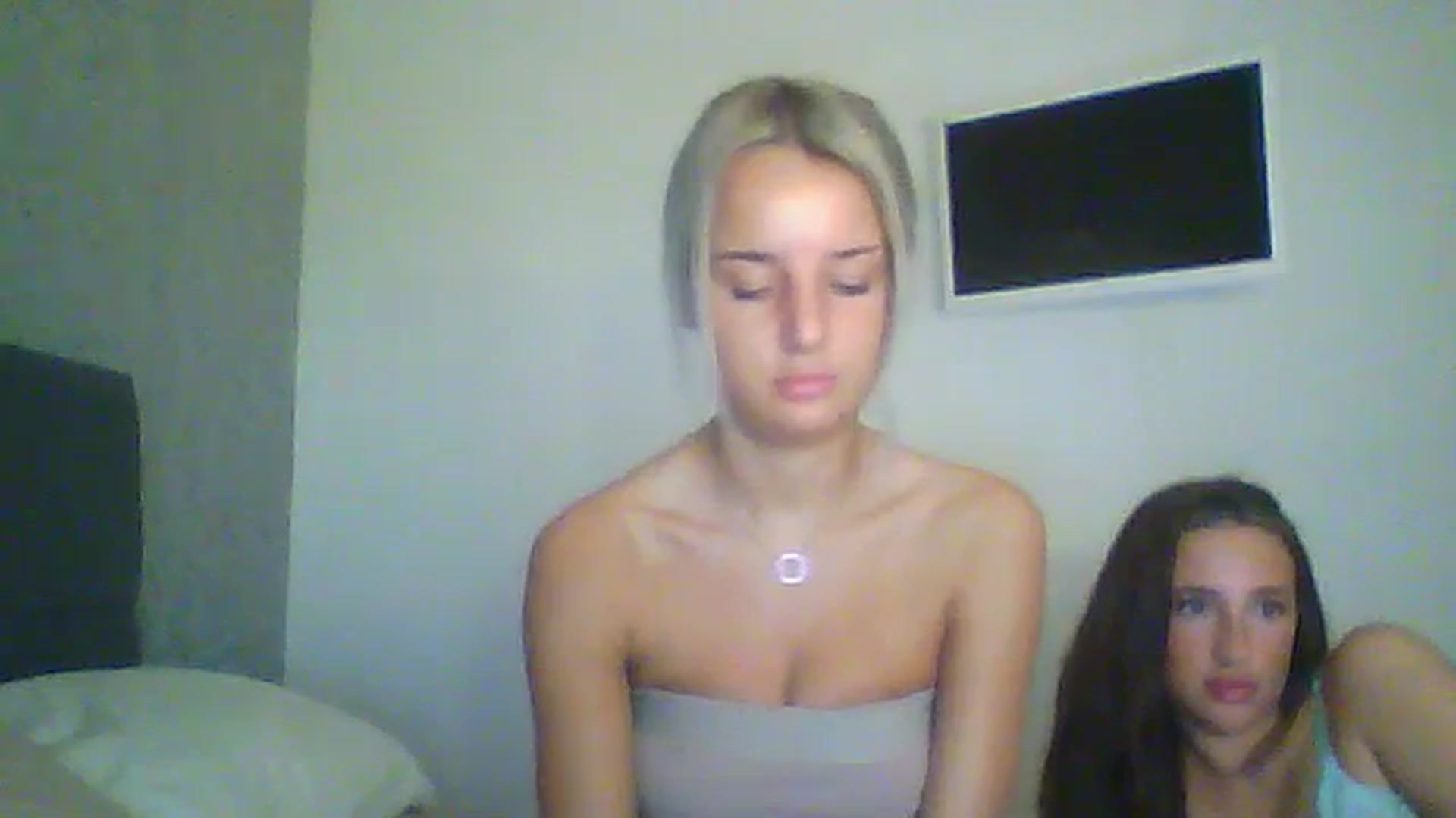 Gallery image thumbnail from Sexylucy7's myfreecams stream on, 12/14/2023, 16:22 image 12 of 20