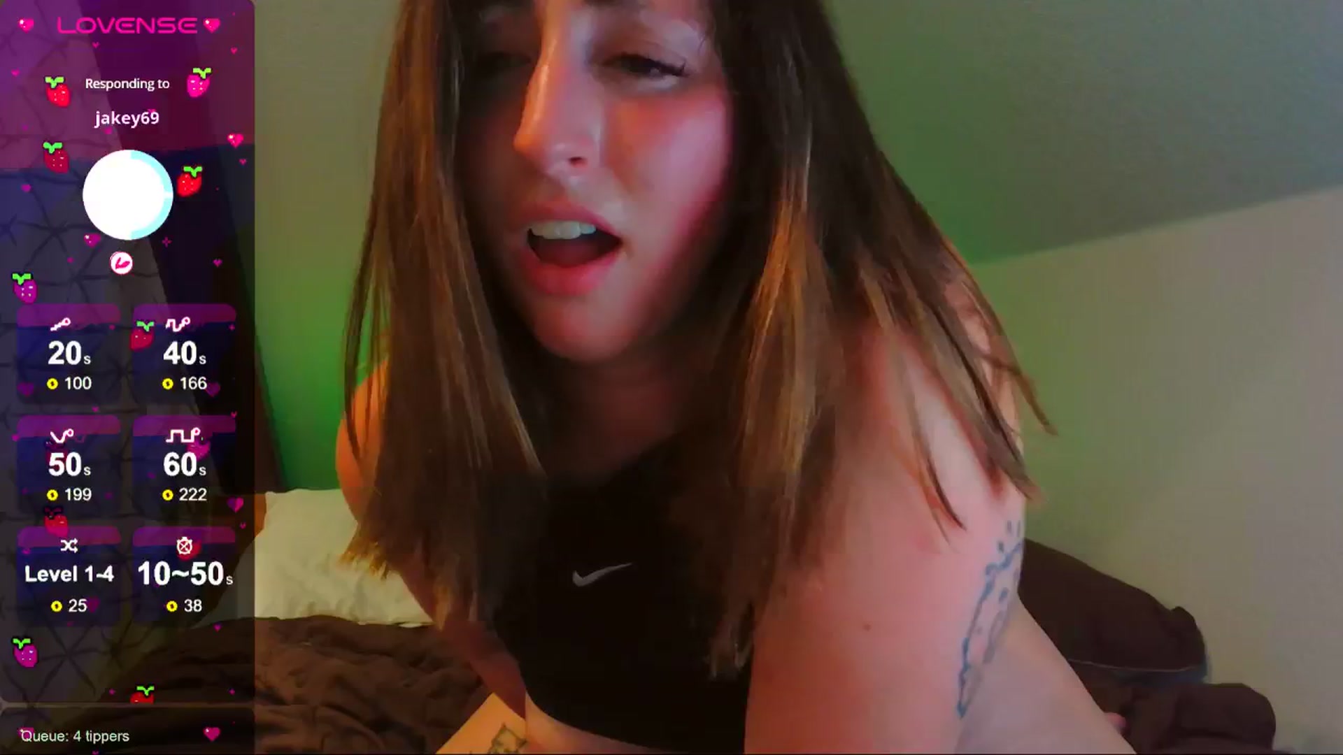 Gallery image thumbnail from Sexylv's myfreecams stream on, 07/28/2024, 10:39 image 4 of 20