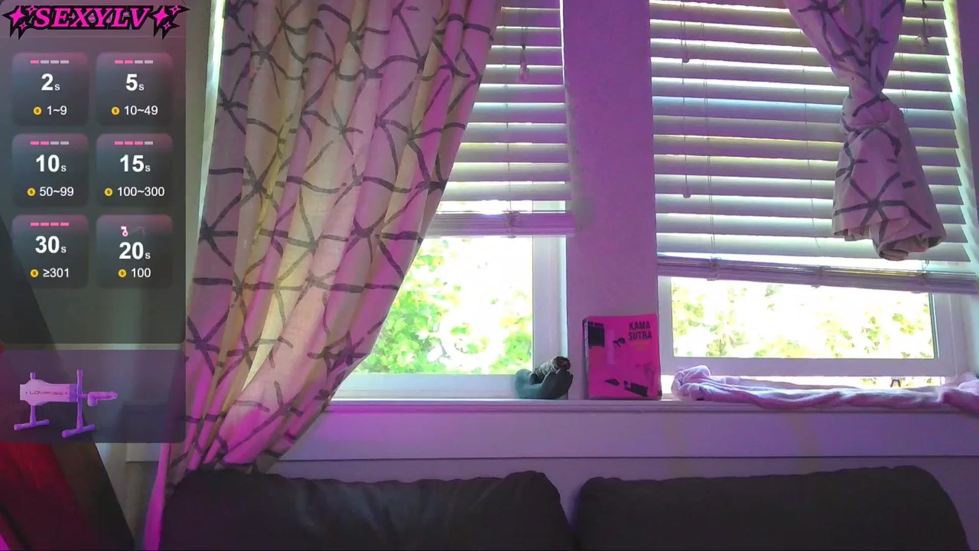 Gallery image thumbnail from Sexylv's myfreecams stream on, 08/13/2024, 03:38 image 8 of 20