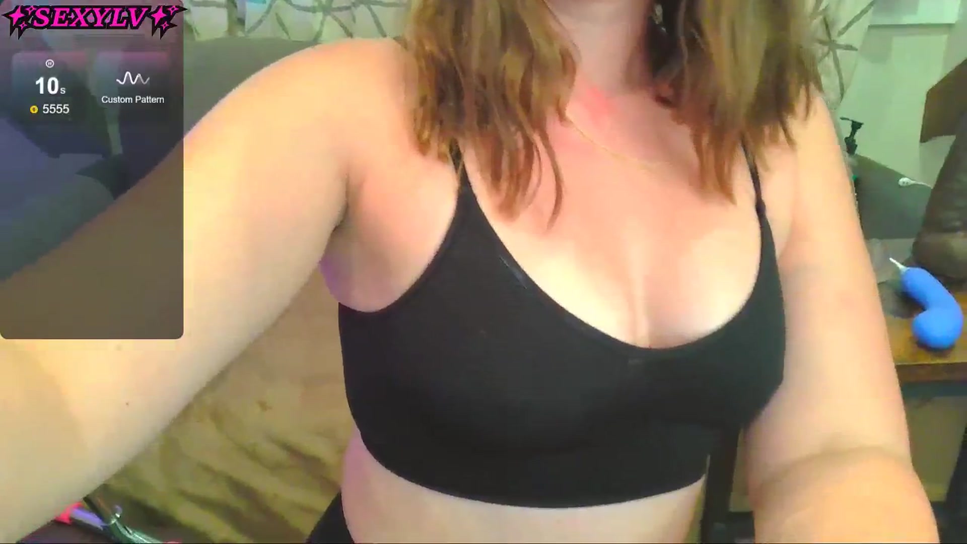 Gallery image thumbnail from Sexylv's myfreecams stream on, 08/14/2024, 16:41 image 5 of 20