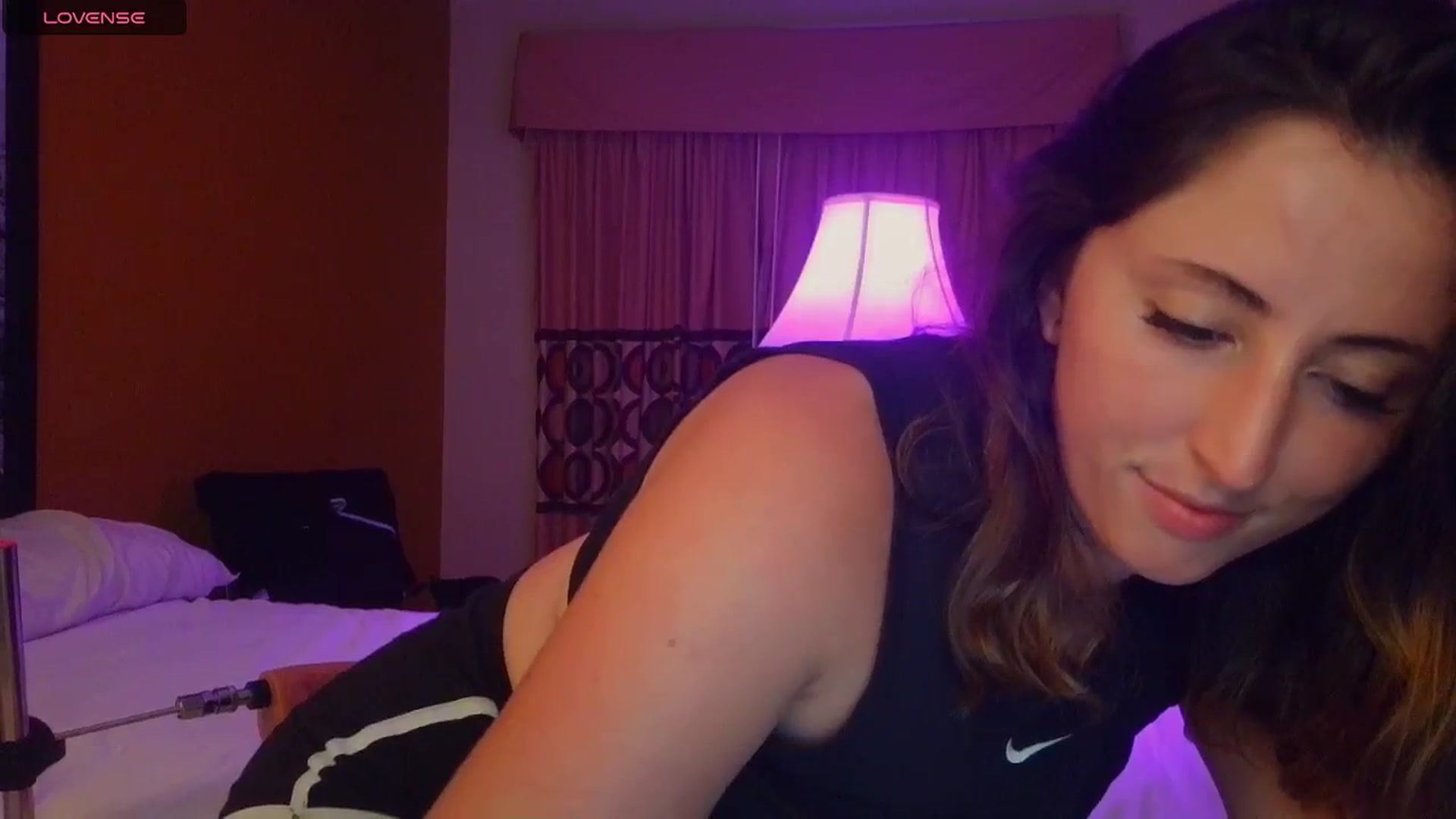 Gallery image thumbnail from Sexylv's myfreecams stream on, 09/19/2024, 11:52 image 5 of 20