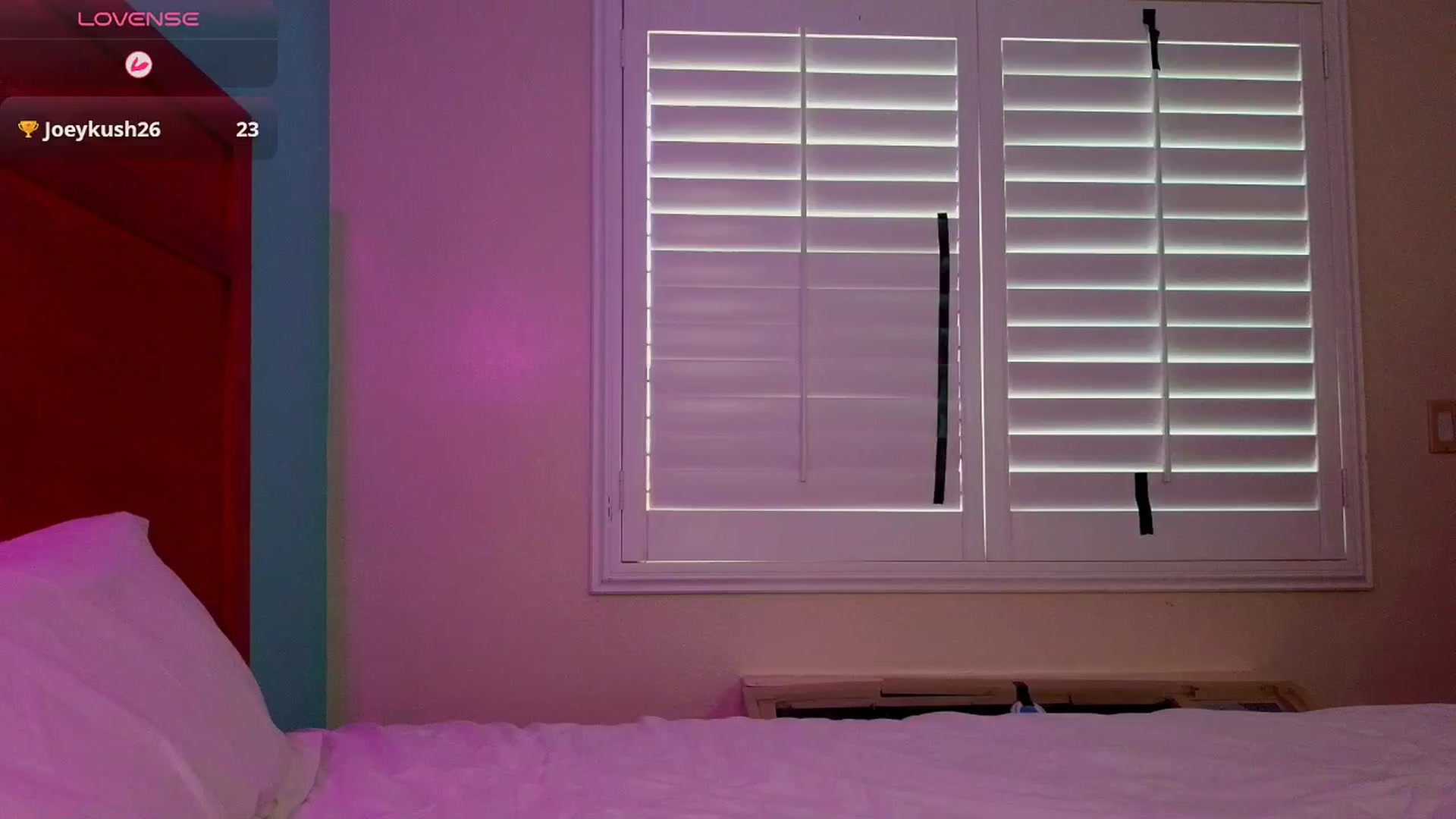 Gallery image thumbnail from Sexylv's myfreecams stream on, 09/26/2024, 14:38 image 10 of 20