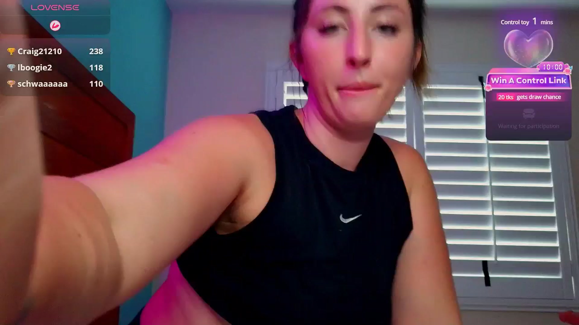 Gallery image thumbnail from Sexylv's myfreecams stream on, 09/26/2024, 17:45 image 19 of 20
