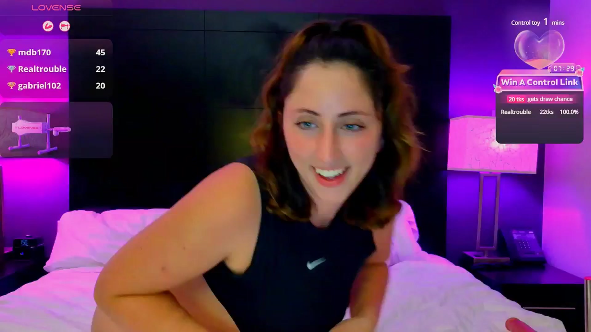 Gallery image thumbnail from Sexylv's myfreecams stream on, 10/07/2024, 09:18 image 1 of 20