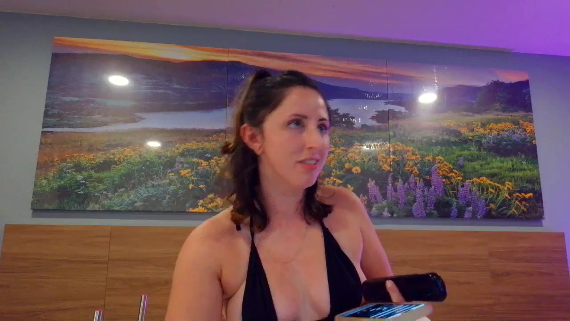 Gallery image thumbnail from Sexylv's myfreecams stream on, 10/25/2024, 11:04 image 17 of 20