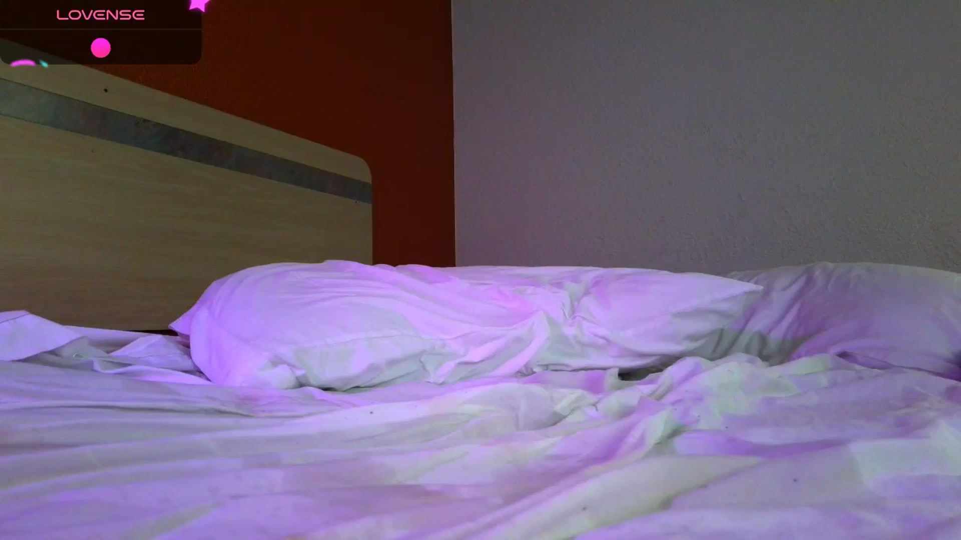 Gallery image thumbnail from Sexylv's myfreecams stream on, 02/15/2025, 16:29 image 19 of 20