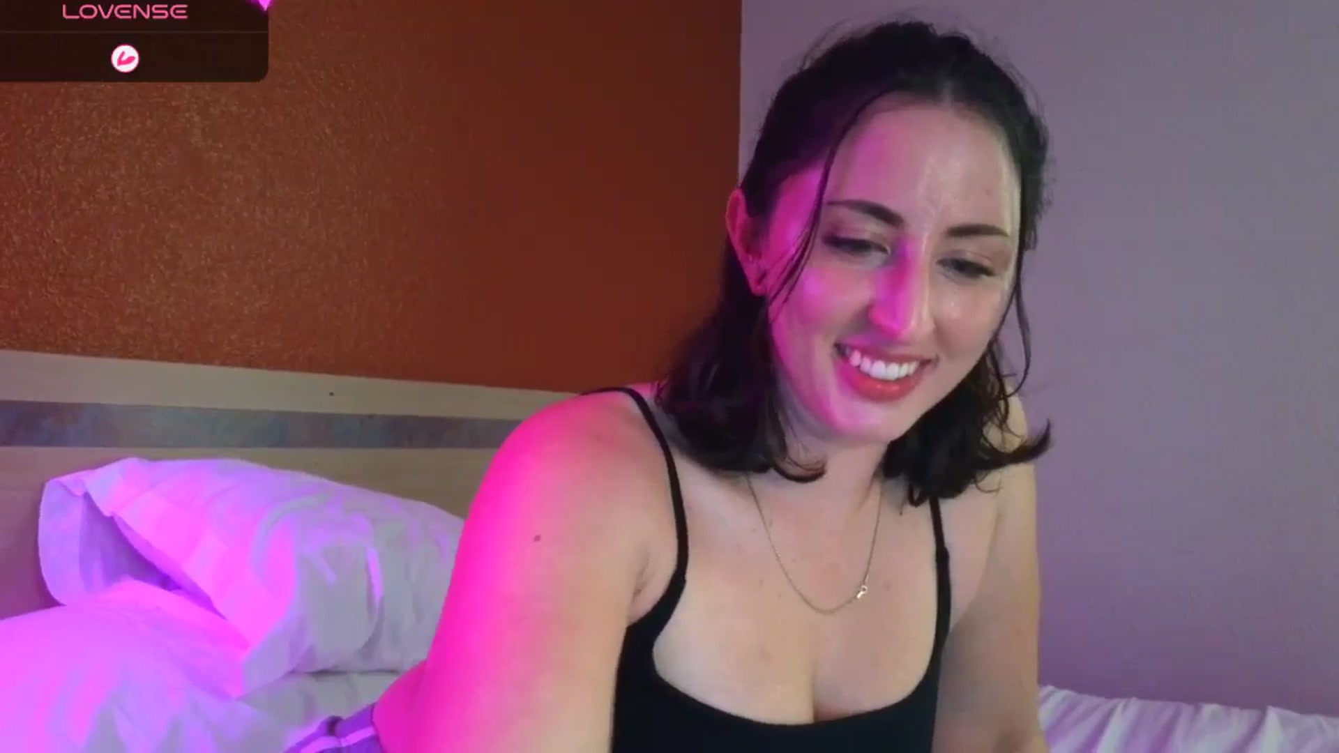 Gallery image thumbnail from Sexylv's myfreecams stream on, 02/17/2025, 06:33 image 18 of 20
