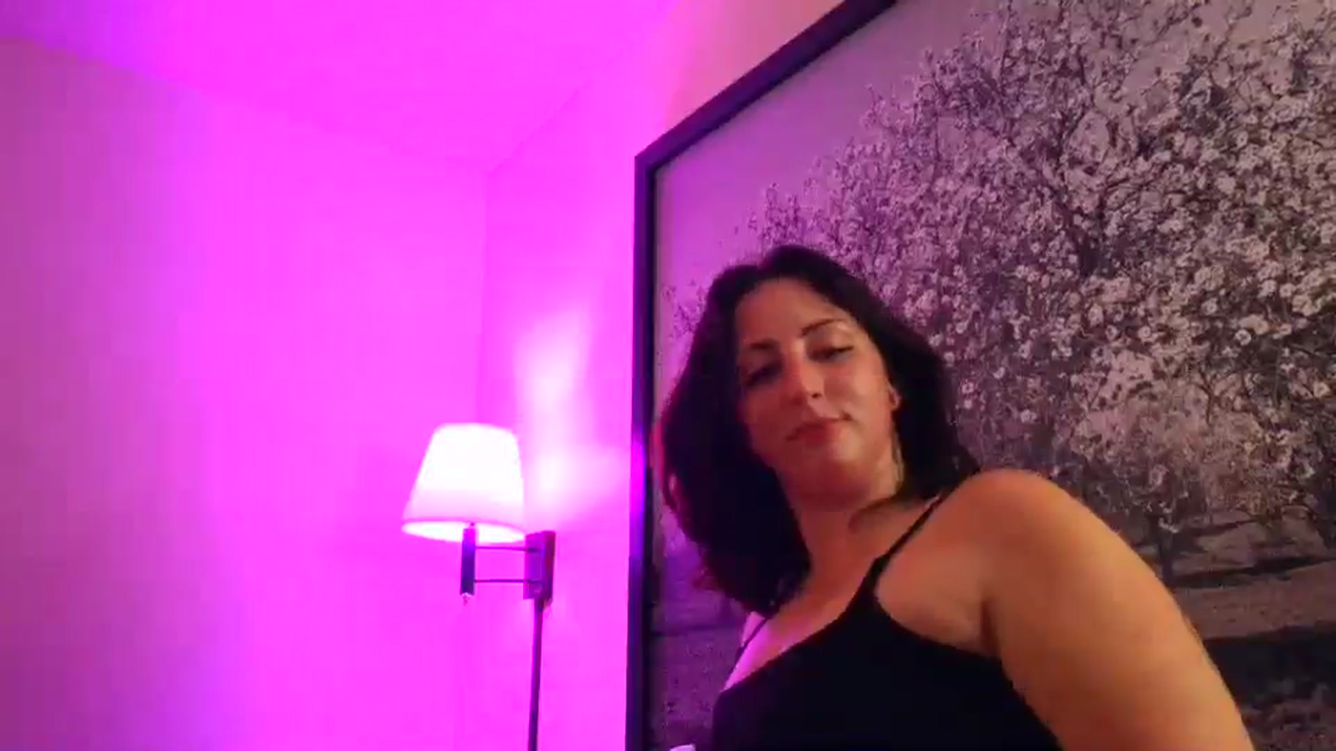Gallery image thumbnail from Sexylv's myfreecams stream on, 02/25/2025, 11:52 image 9 of 20