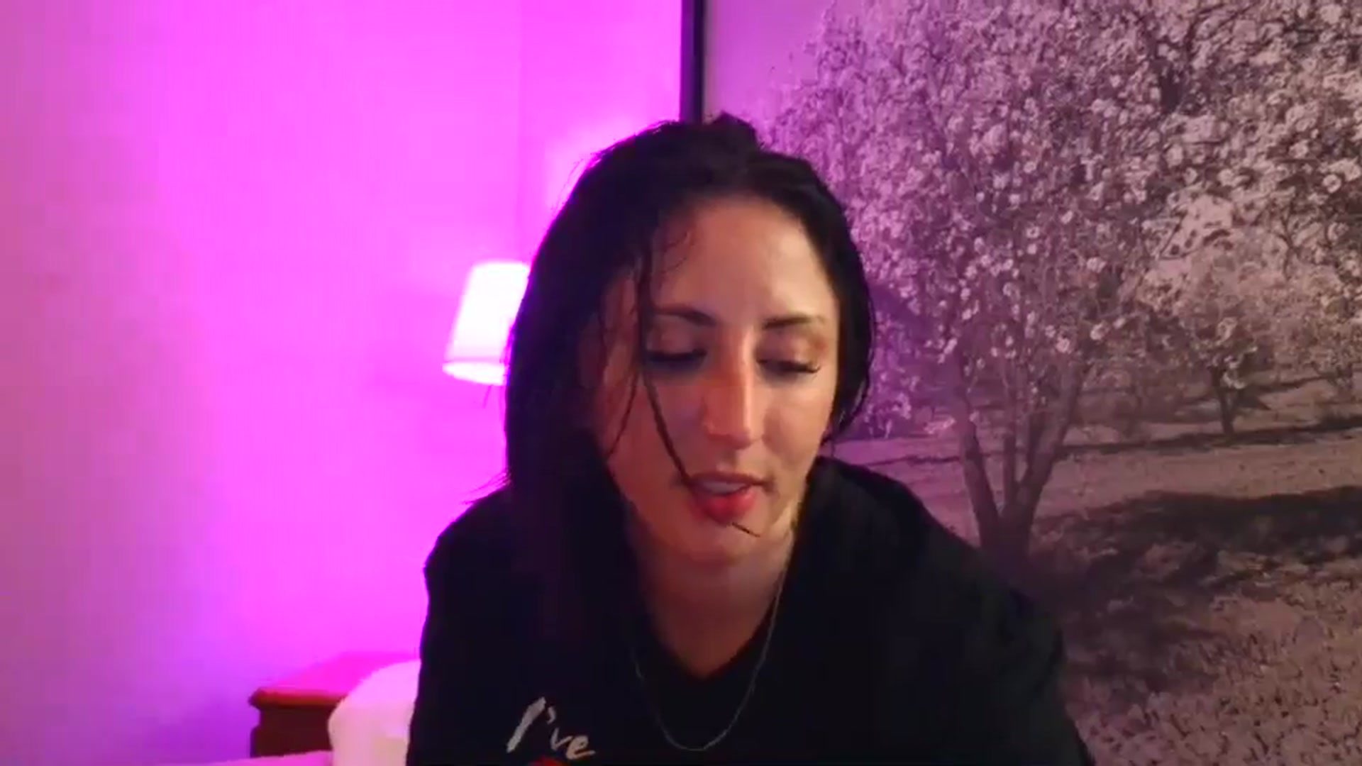 Gallery image thumbnail from Sexylv's myfreecams stream on, 02/25/2025, 13:06 image 10 of 20