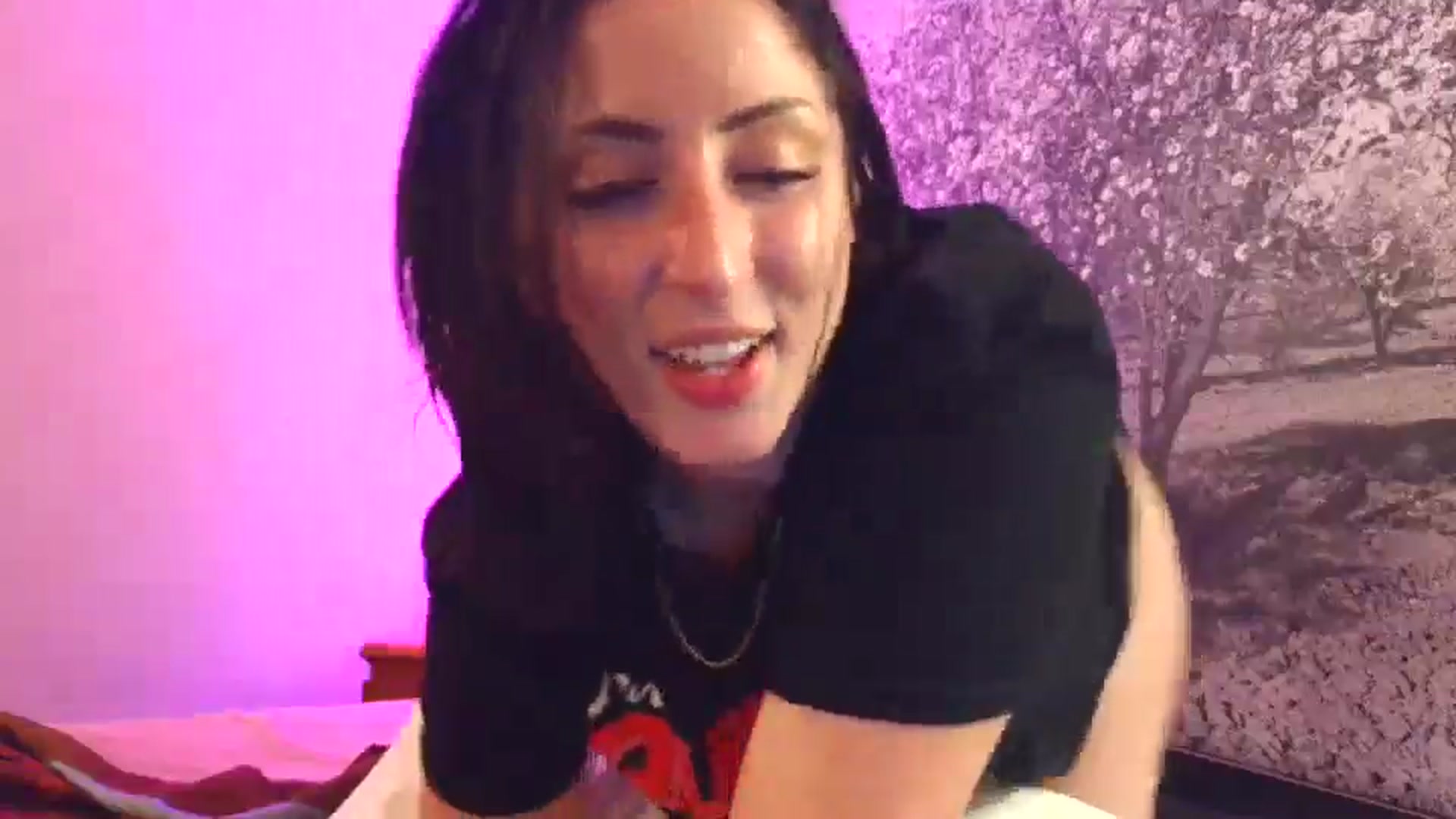 Gallery image thumbnail from Sexylv's myfreecams stream on, 02/25/2025, 13:06 image 18 of 20