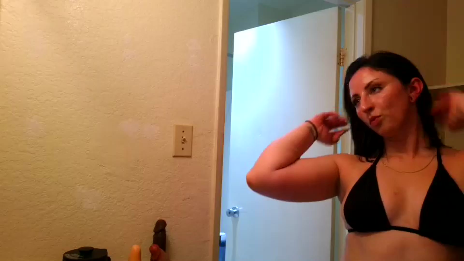 Gallery image thumbnail from Sexylv's myfreecams stream on, 02/25/2025, 17:47 image 9 of 20