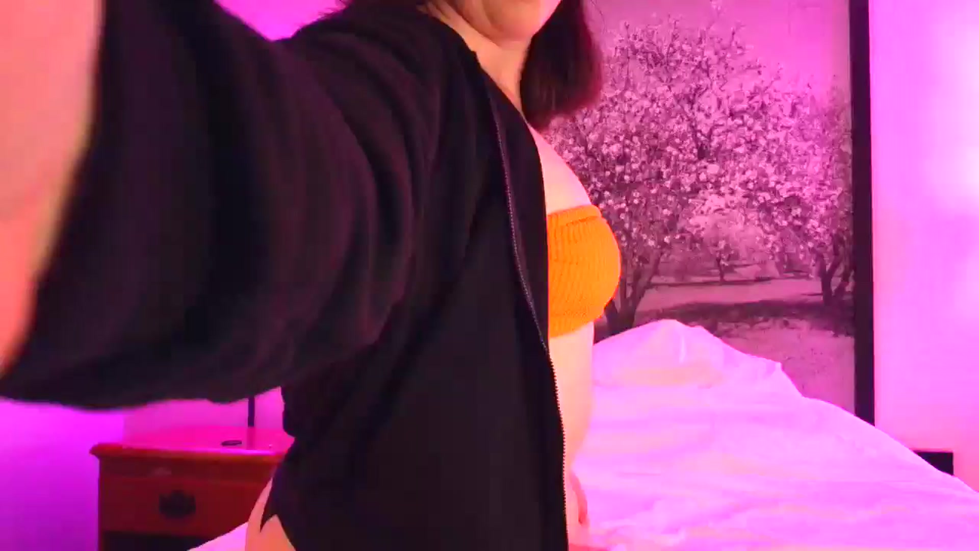 Gallery image thumbnail from Sexylv's myfreecams stream on, 03/08/2025, 11:28 image 7 of 20