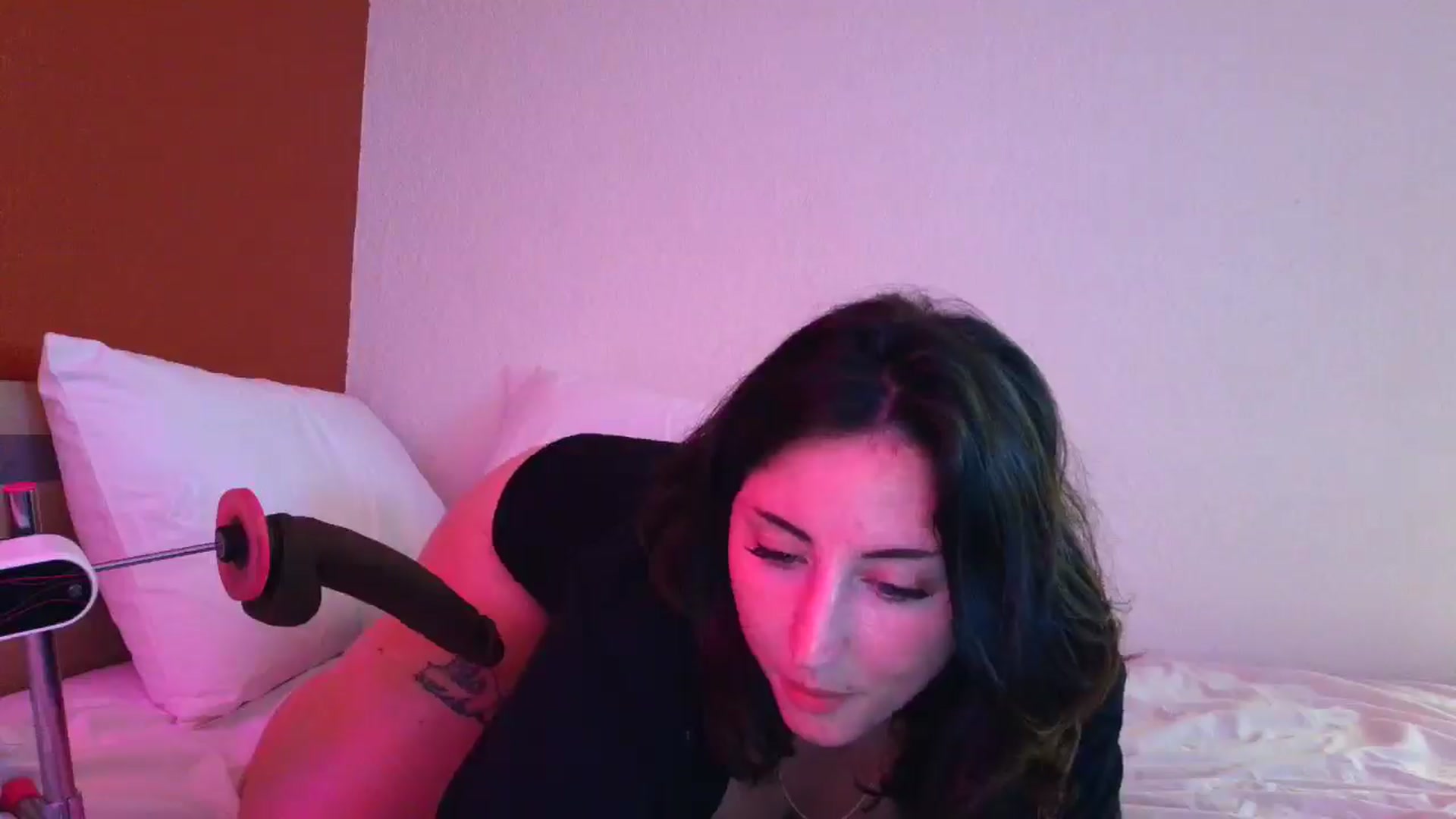 Gallery image thumbnail from Sexylv's myfreecams stream on, 03/20/2025, 17:39 image 8 of 20