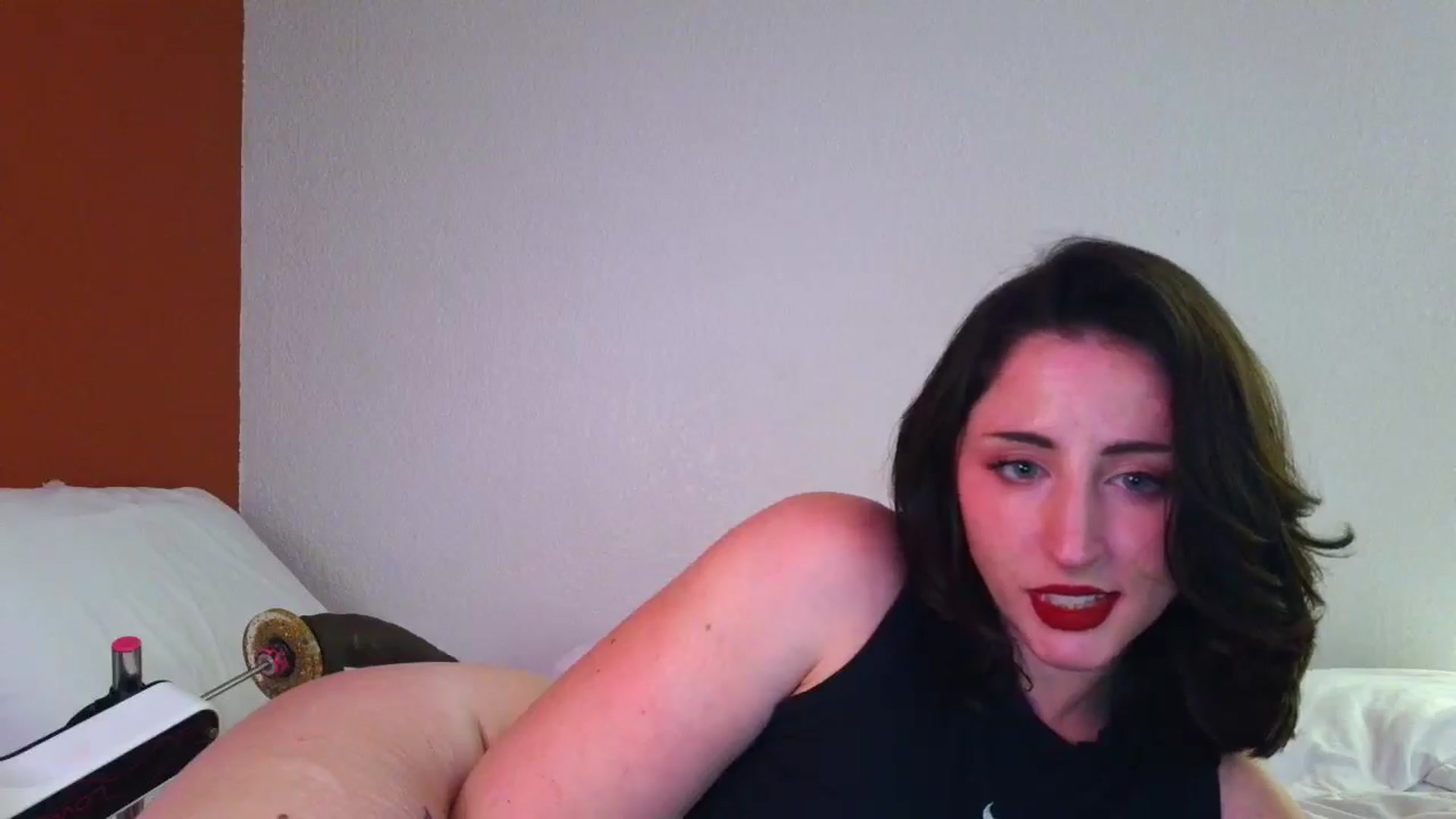 Gallery image thumbnail from Sexylv's myfreecams stream on, 03/21/2025, 10:04 image 12 of 20