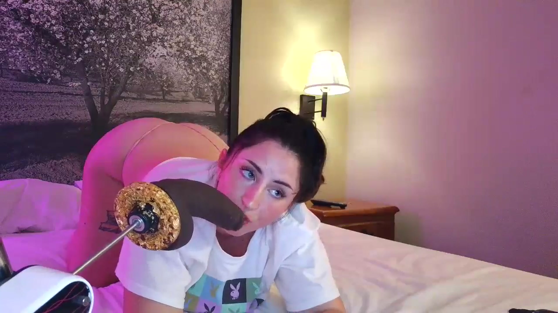 Gallery image thumbnail from Sexylv's myfreecams stream on, 03/26/2025, 08:51 image 13 of 20