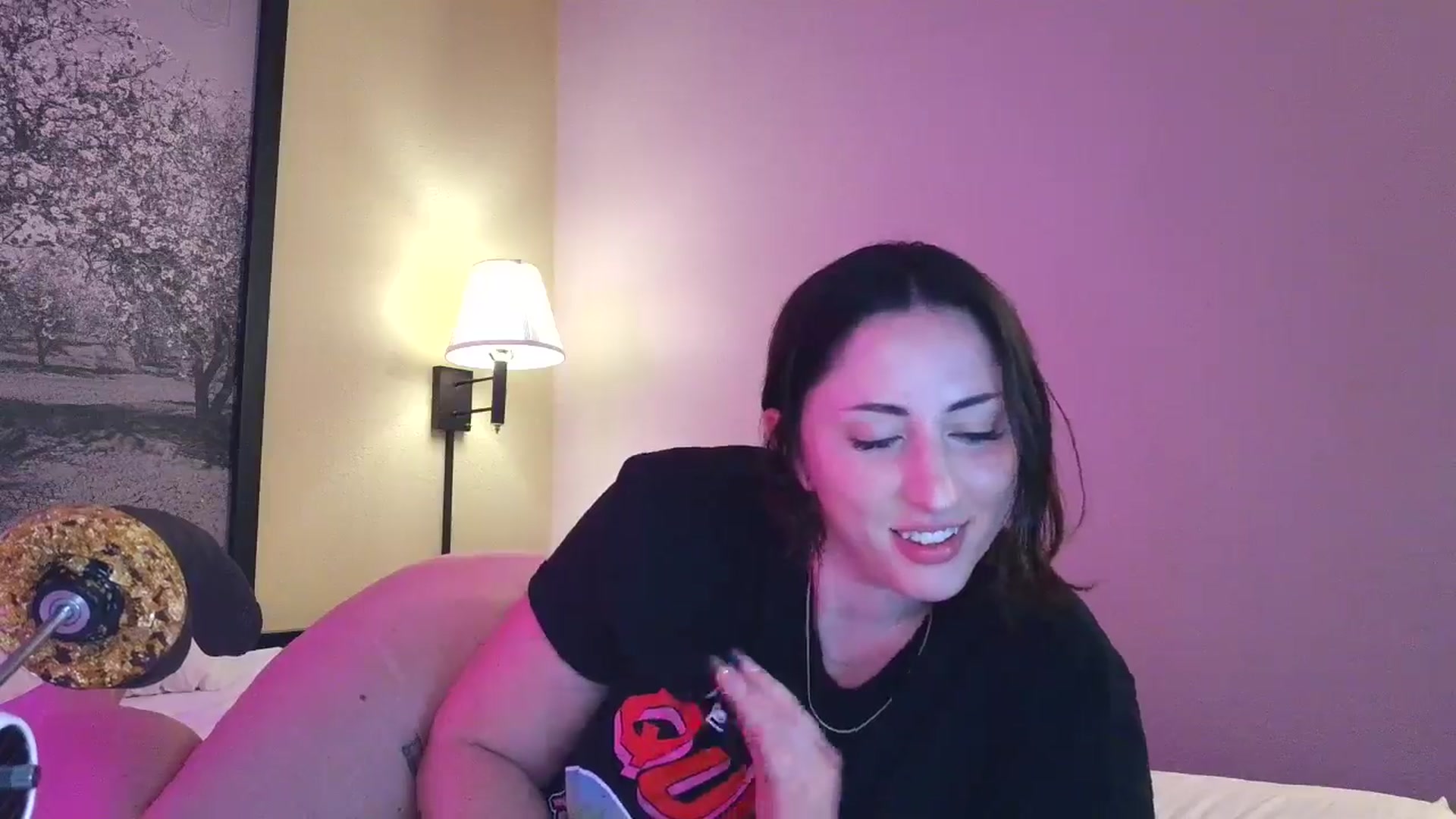 Gallery image thumbnail from Sexylv's myfreecams stream on, 03/26/2025, 10:47 image 12 of 20