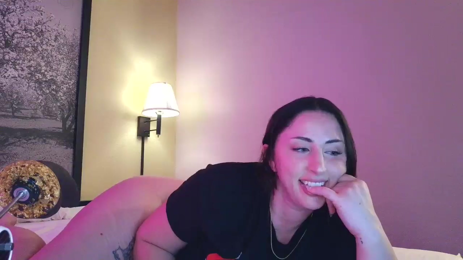 Gallery image thumbnail from Sexylv's myfreecams stream on, 03/26/2025, 10:47 image 14 of 20