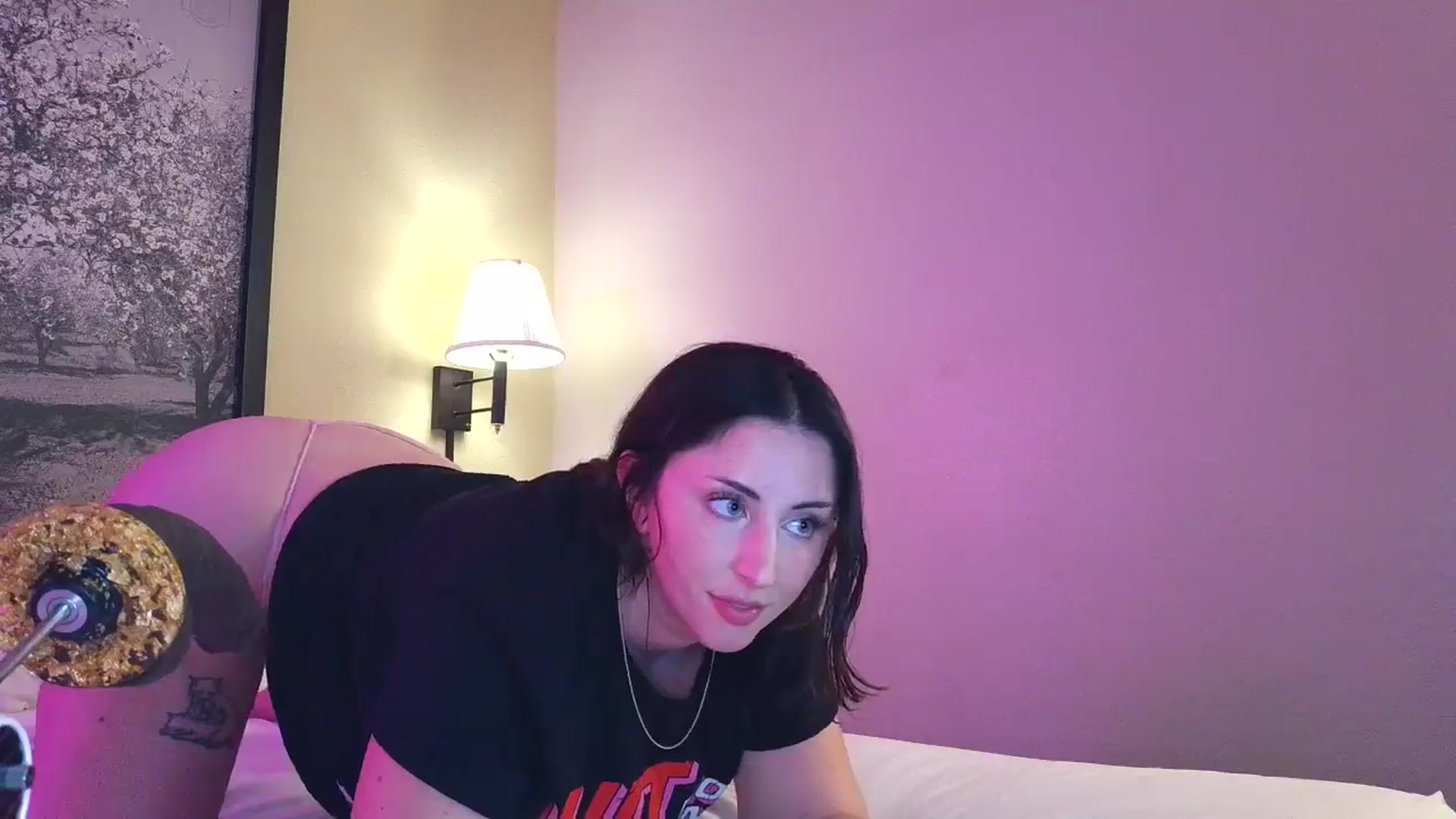 Gallery image thumbnail from Sexylv's myfreecams stream on, 03/26/2025, 10:47 image 3 of 20