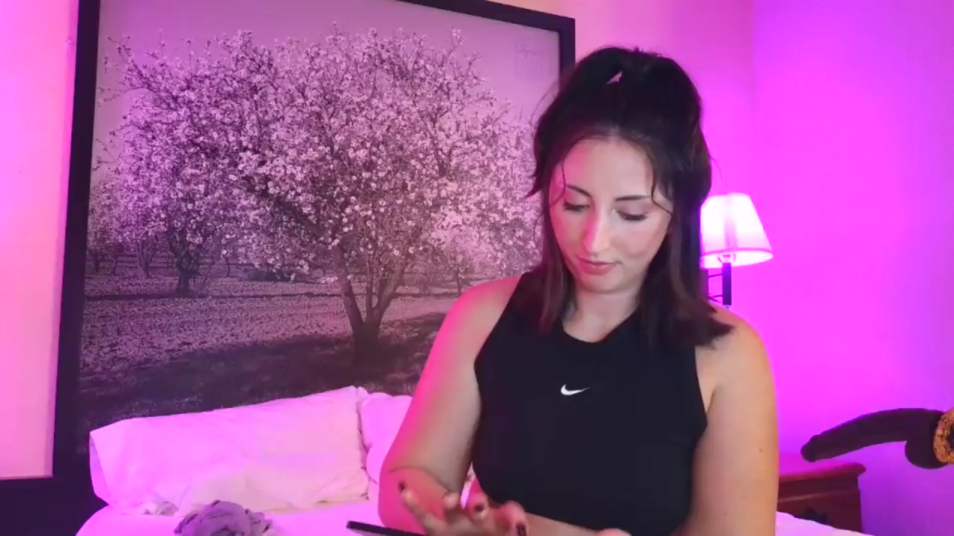 Gallery image thumbnail from Sexylv's myfreecams stream on, 03/27/2025, 12:39 image 3 of 20