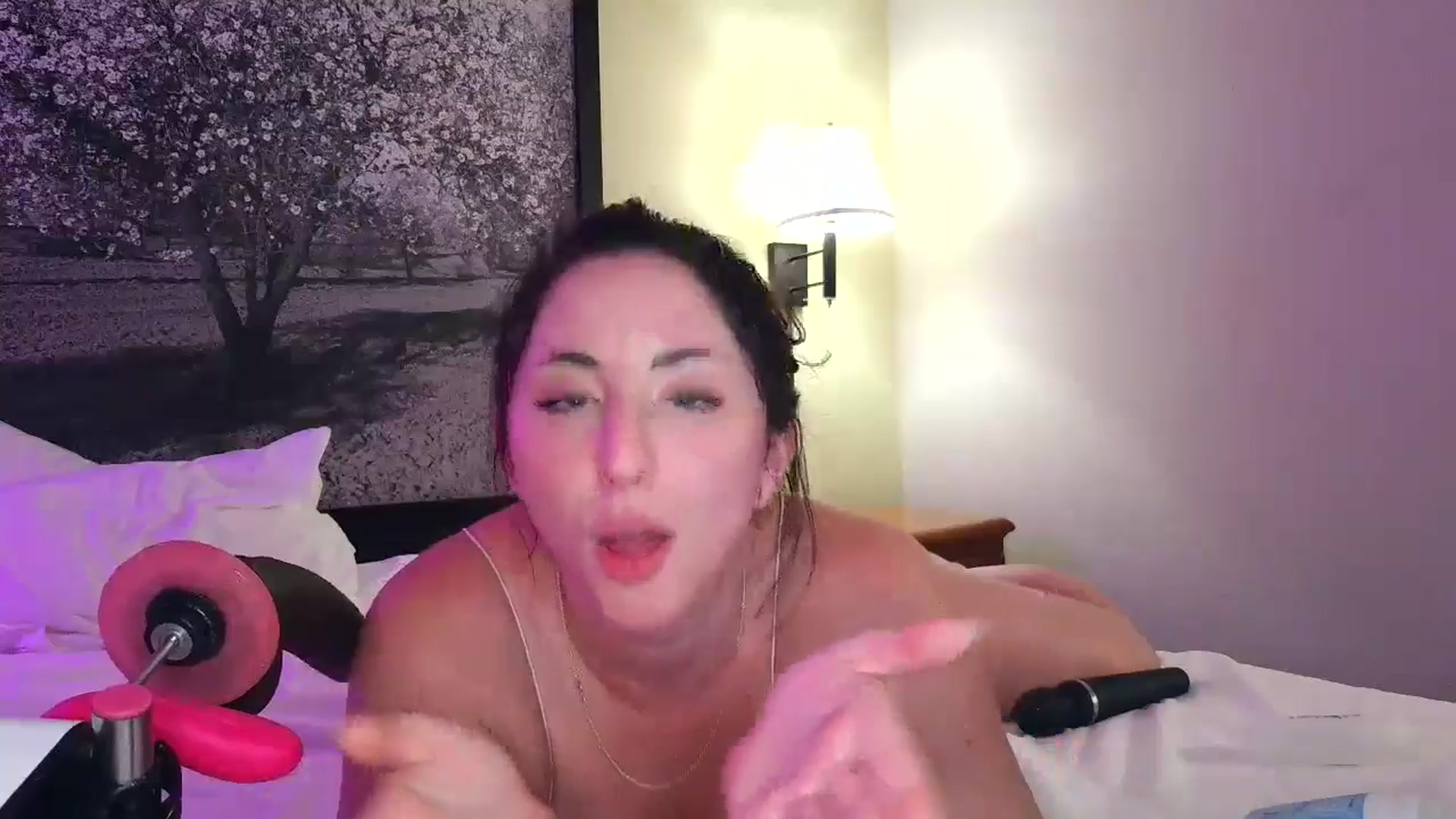 Gallery image thumbnail from Sexylv's myfreecams stream on, 03/31/2025, 06:44 image 11 of 20