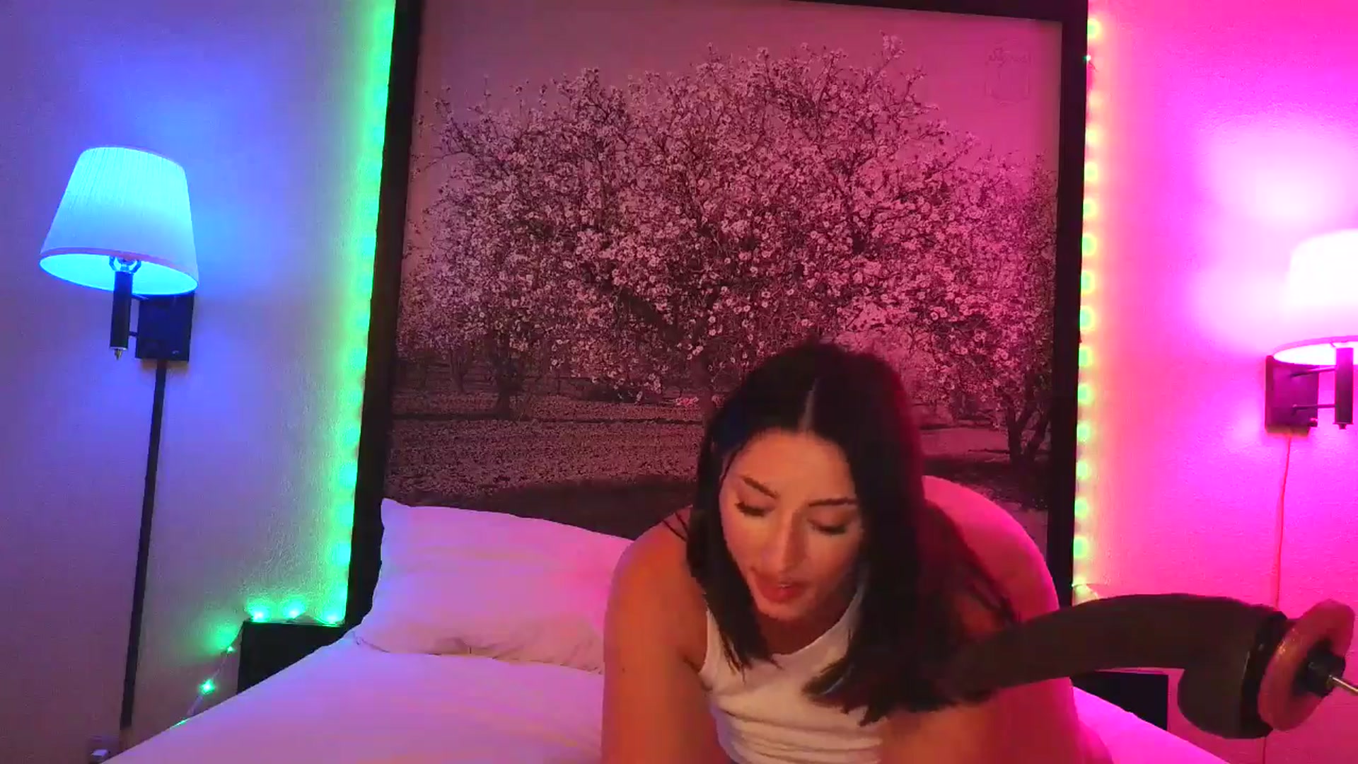 Gallery image thumbnail from Sexylv's myfreecams stream on, 04/20/2025, 08:30 image 10 of 20