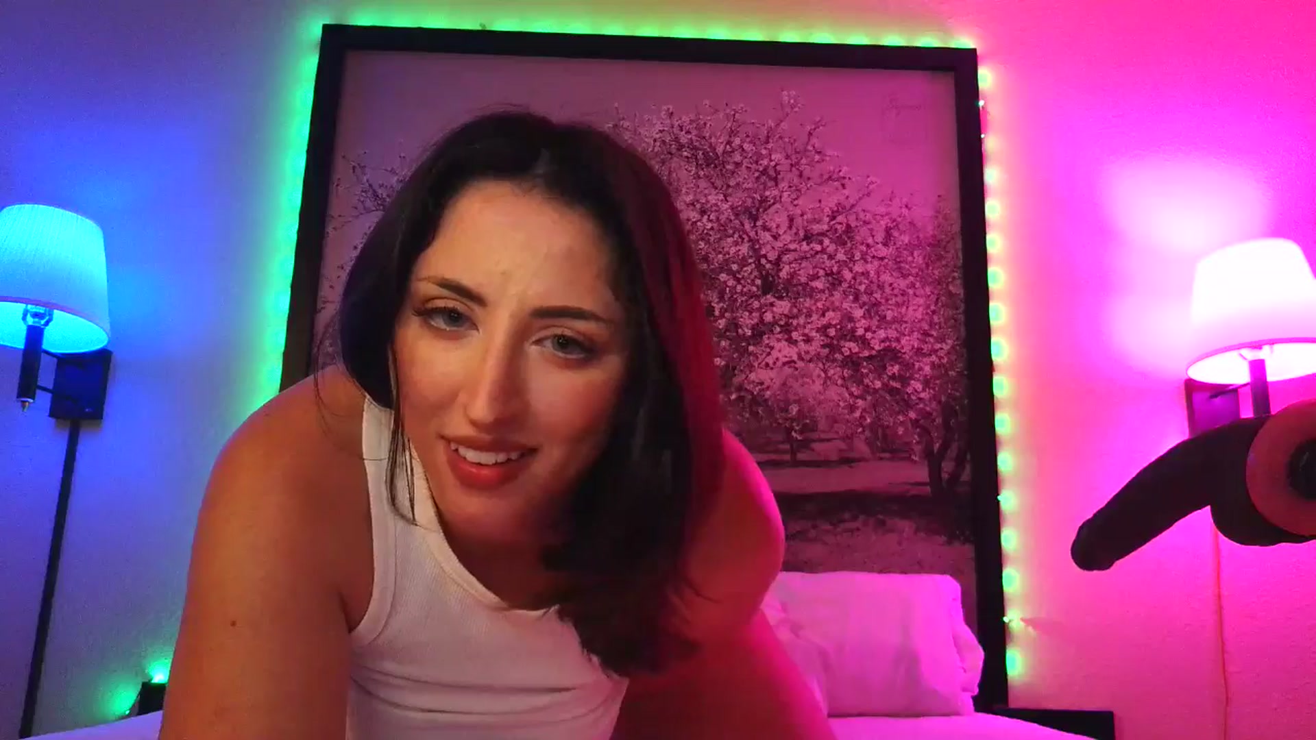 Gallery image thumbnail from Sexylv's myfreecams stream on, 04/20/2025, 11:45 image 17 of 20