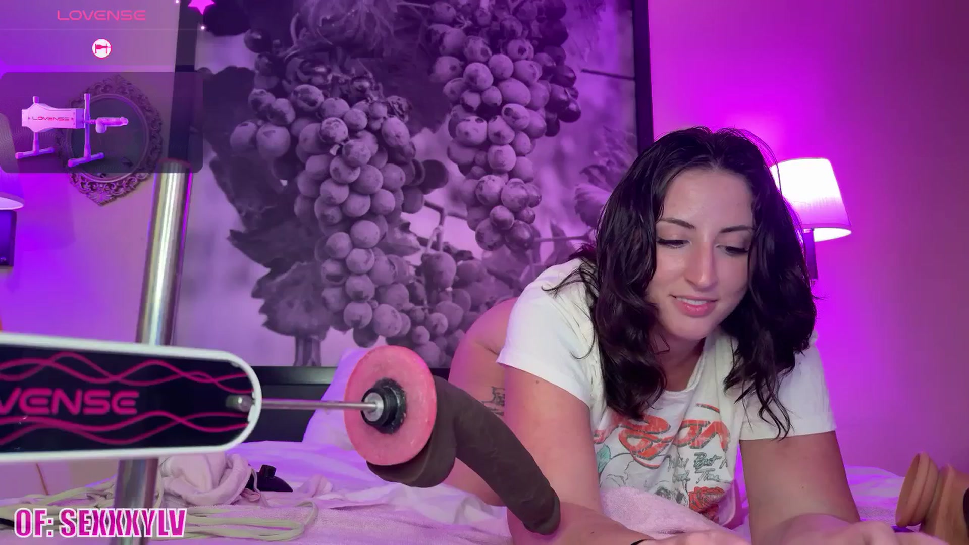 Gallery image thumbnail from Sexylv's myfreecams stream on, 08/15/2025, 12:50 image 1 of 20