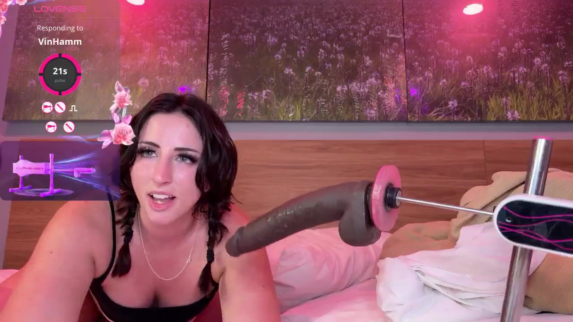 Gallery image thumbnail from Sexylv's myfreecams stream on, 09/04/2025, 02:04 image 6 of 20