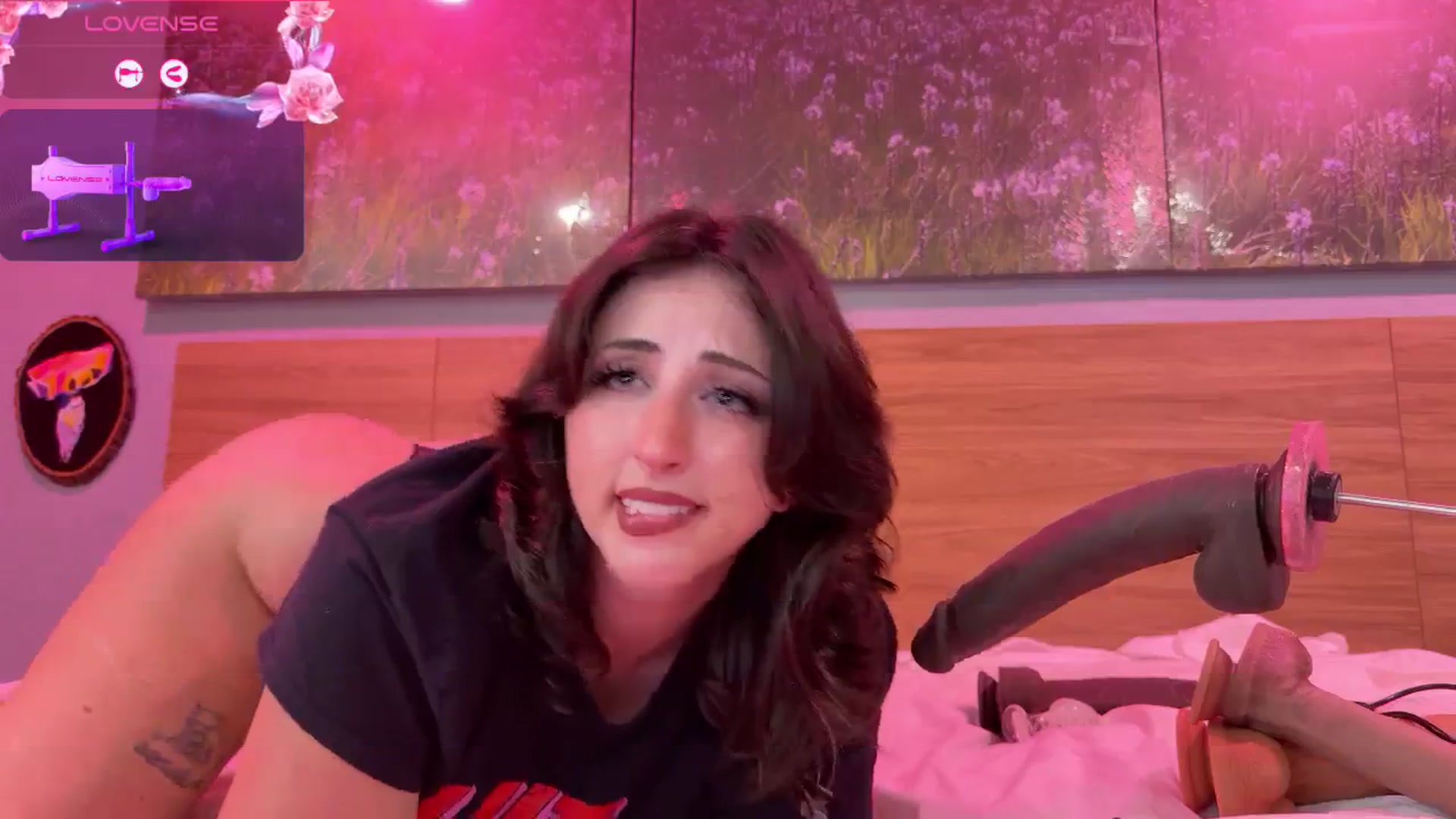 Gallery image thumbnail from Sexylv's myfreecams stream on, 09/06/2025, 08:45 image 6 of 20