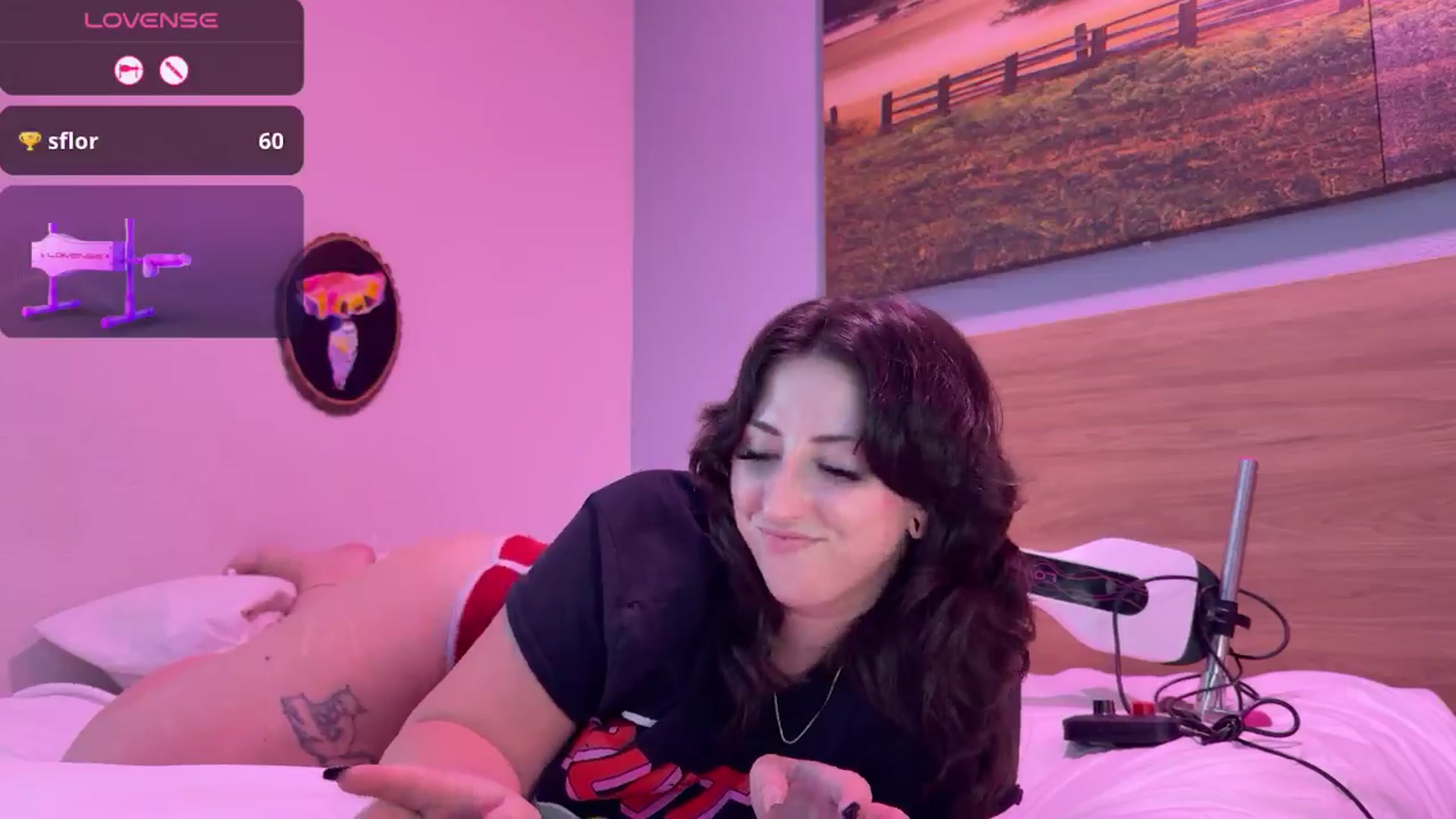 Gallery image thumbnail from Sexylv's myfreecams stream on, 10/26/2025, 16:19 image 12 of 20