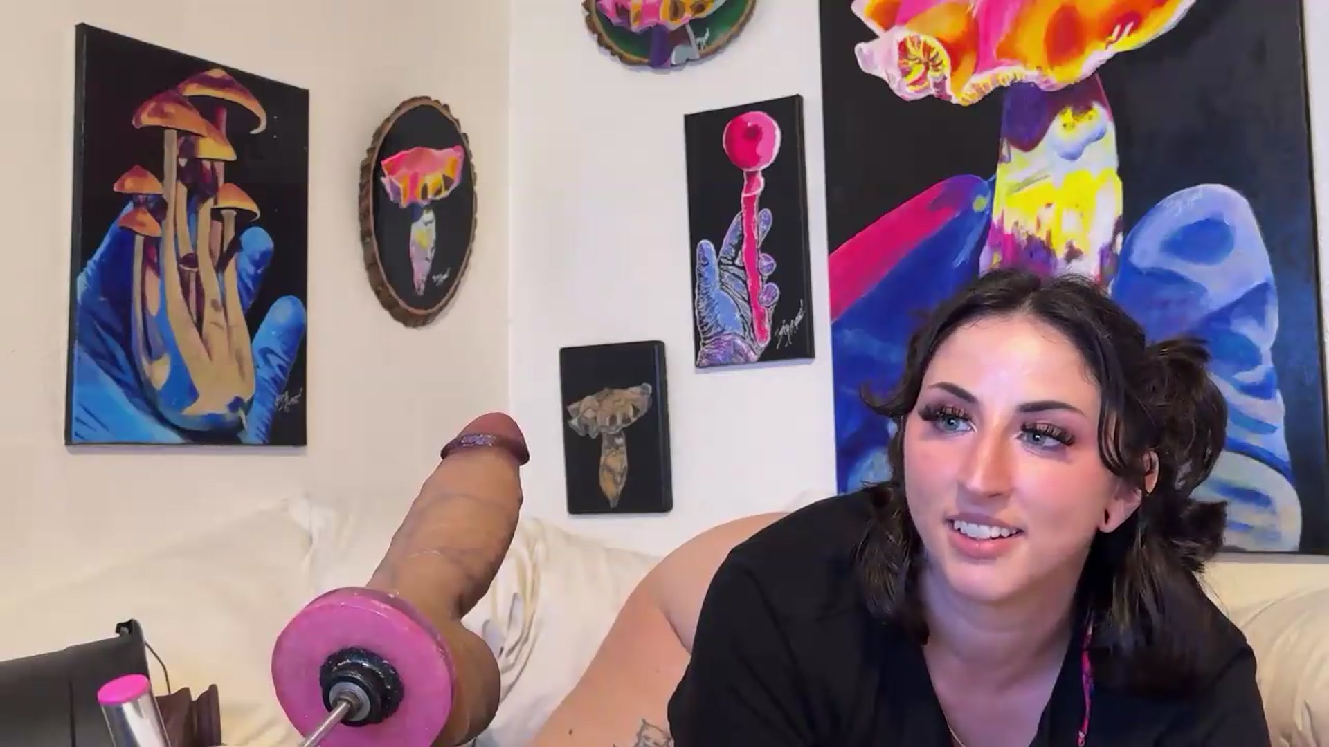 Gallery image thumbnail from Sexylv's myfreecams stream on, 07/07/2026, 22:26 image 19 of 20