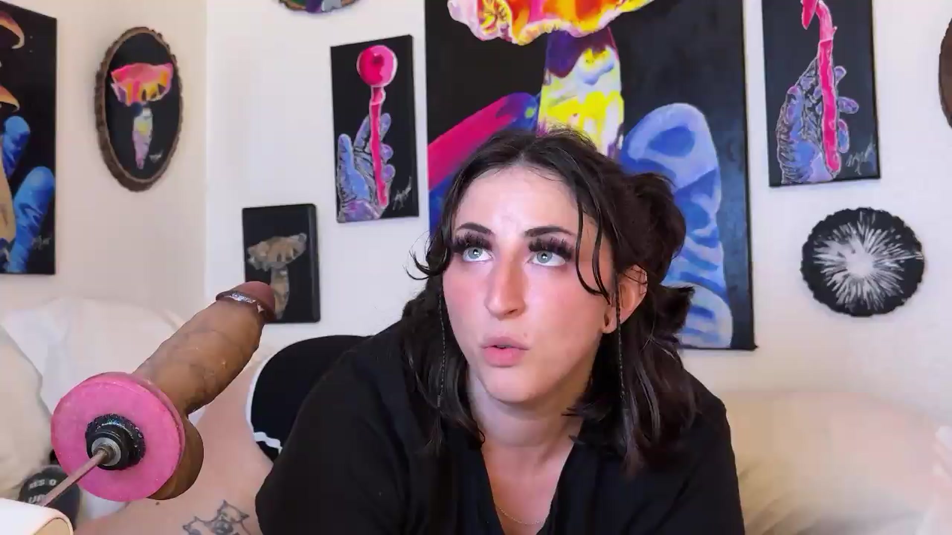 Gallery image thumbnail from Sexylv's myfreecams stream on, 07/08/2026, 02:55 image 3 of 20