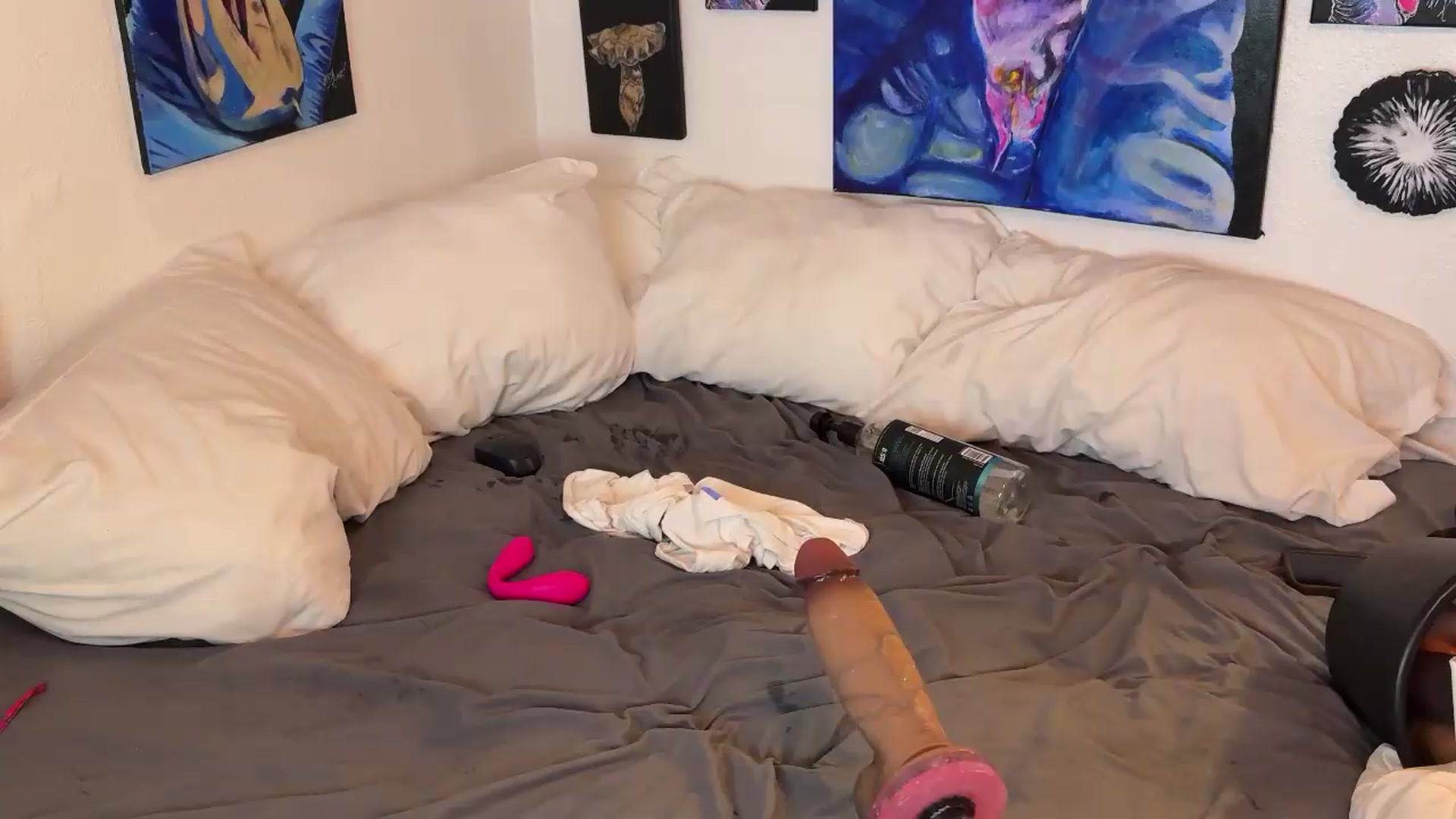 Gallery image thumbnail from Sexylv's myfreecams stream on, 07/09/2026, 16:16 image 12 of 20