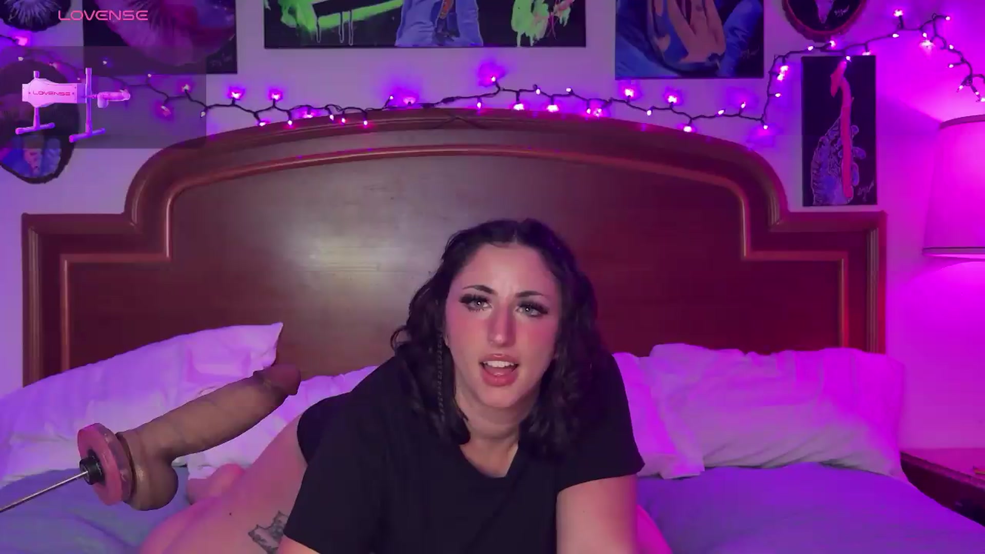 Gallery image thumbnail from Sexylv's myfreecams stream on, 08/21/2026, 06:54 image 7 of 20
