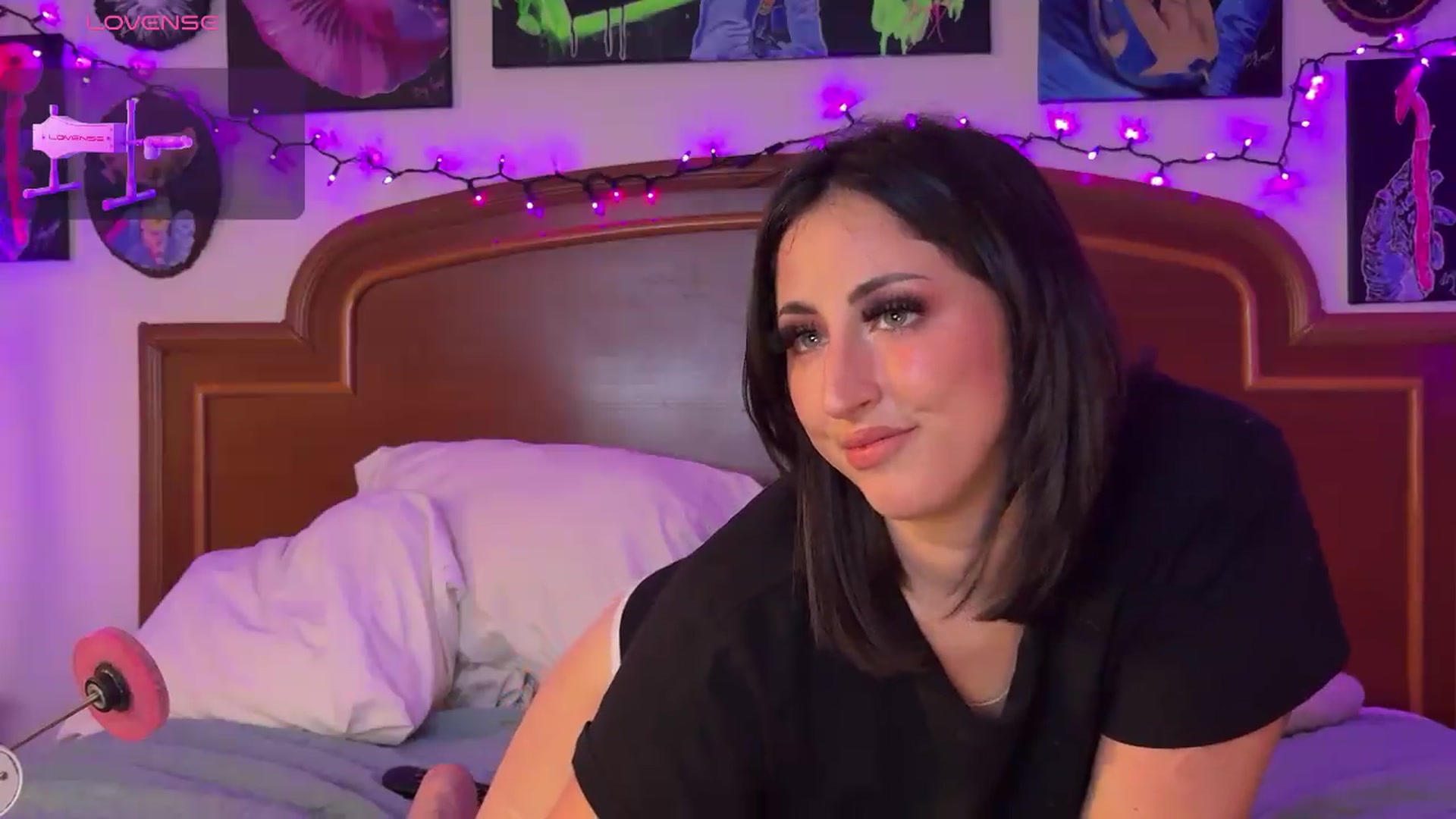 Gallery image thumbnail from Sexylv's myfreecams stream on, 08/23/2026, 21:36 image 15 of 20