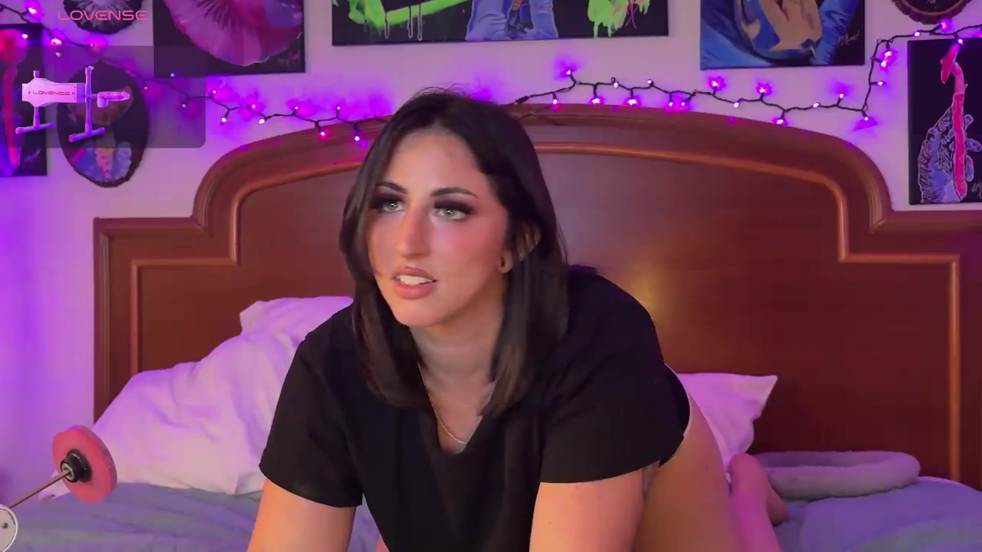 Gallery image thumbnail from Sexylv's myfreecams stream on, 08/23/2026, 21:36 image 14 of 20