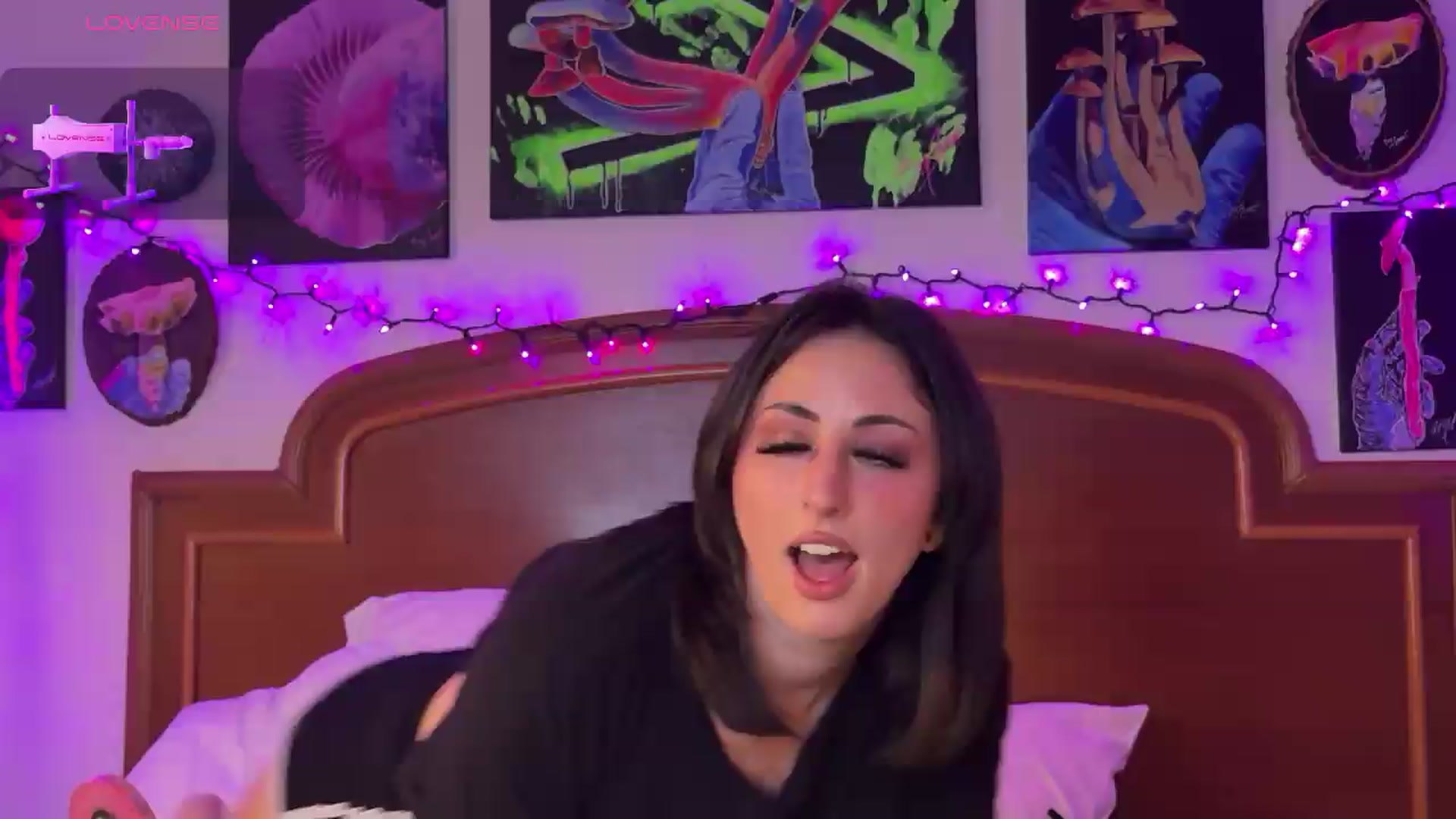 Gallery image thumbnail from Sexylv's myfreecams stream on, 08/23/2026, 21:36 image 2 of 20