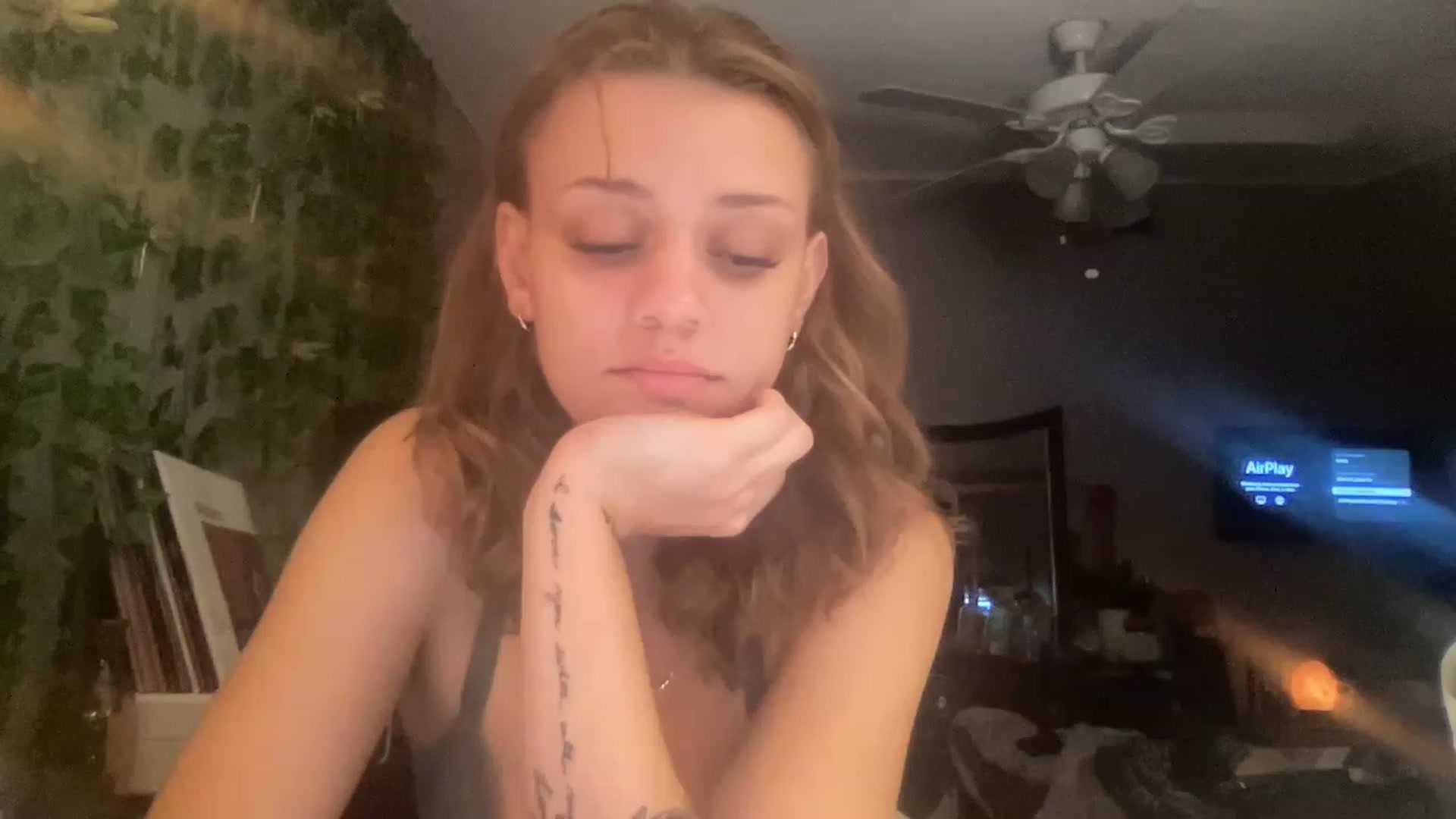Gallery image thumbnail from Sexymeatball's myfreecams stream on, 04/09/2023, 07:57 image 12 of 20