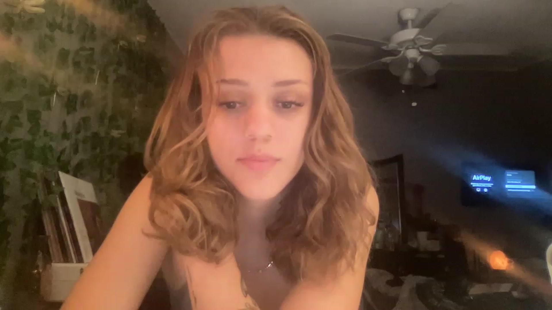 Gallery image thumbnail from Sexymeatball's myfreecams stream on, 04/09/2023, 07:57 image 19 of 20